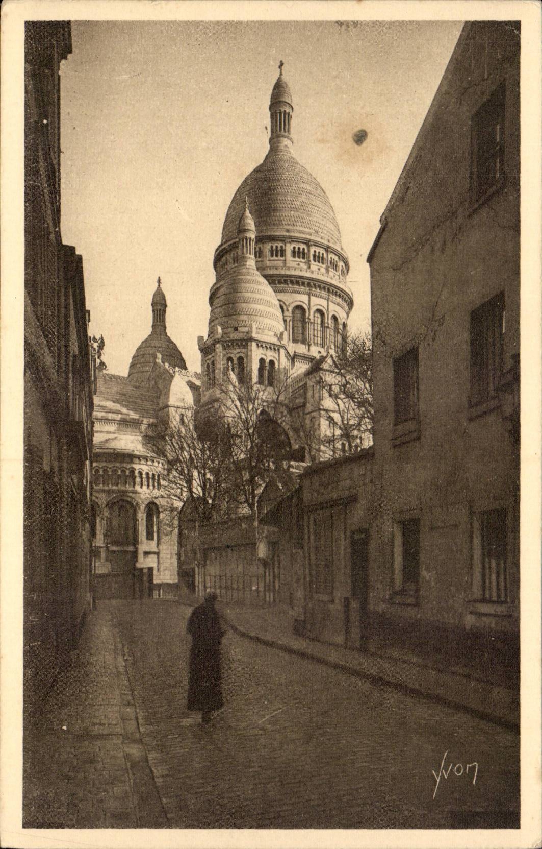 Paris - 14 - Montmartre - Seen Basilica seen of has Rue Knight of the Bar - CPA