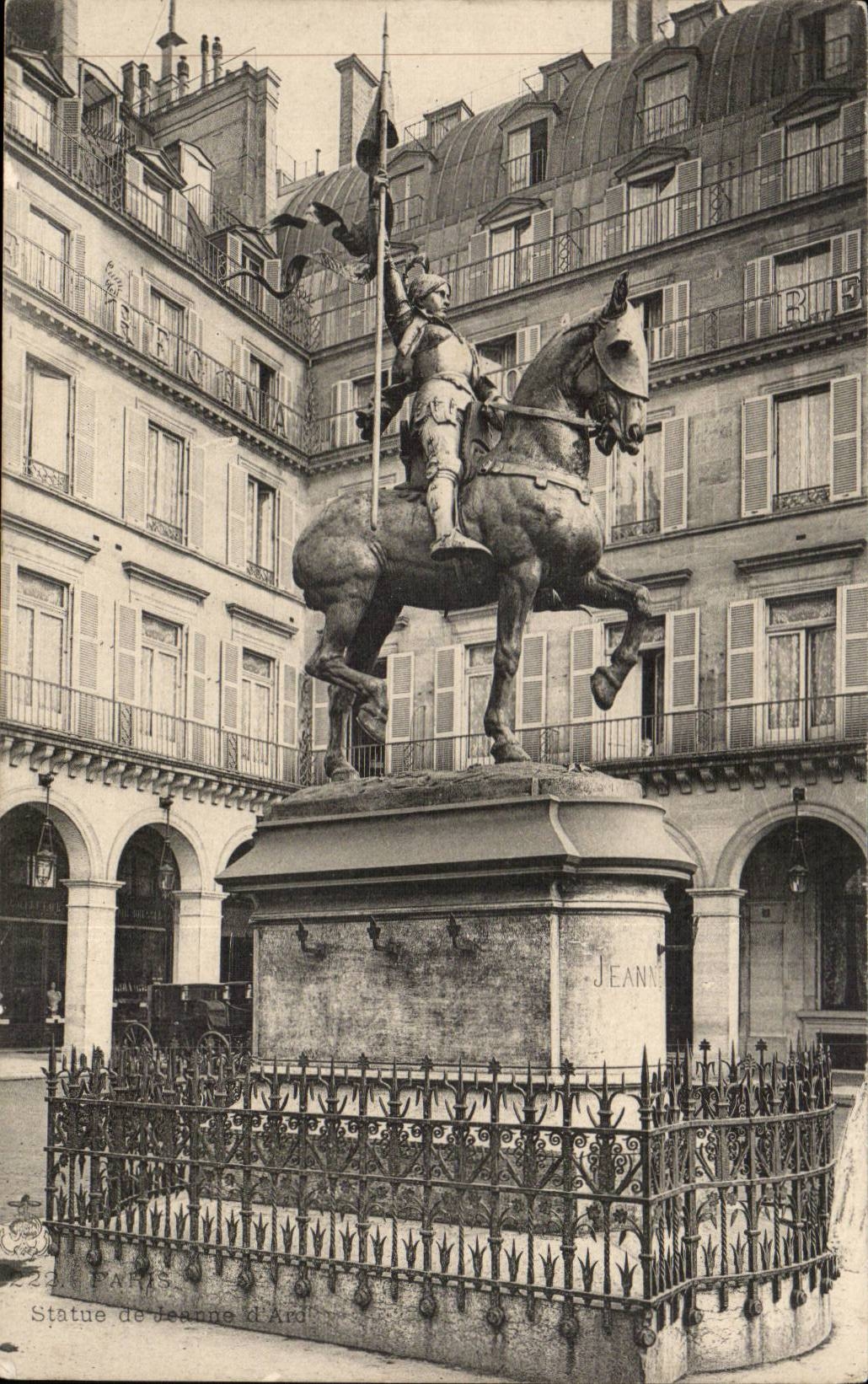 Paris 13 - Statue Jeanne d'Arc - CPA