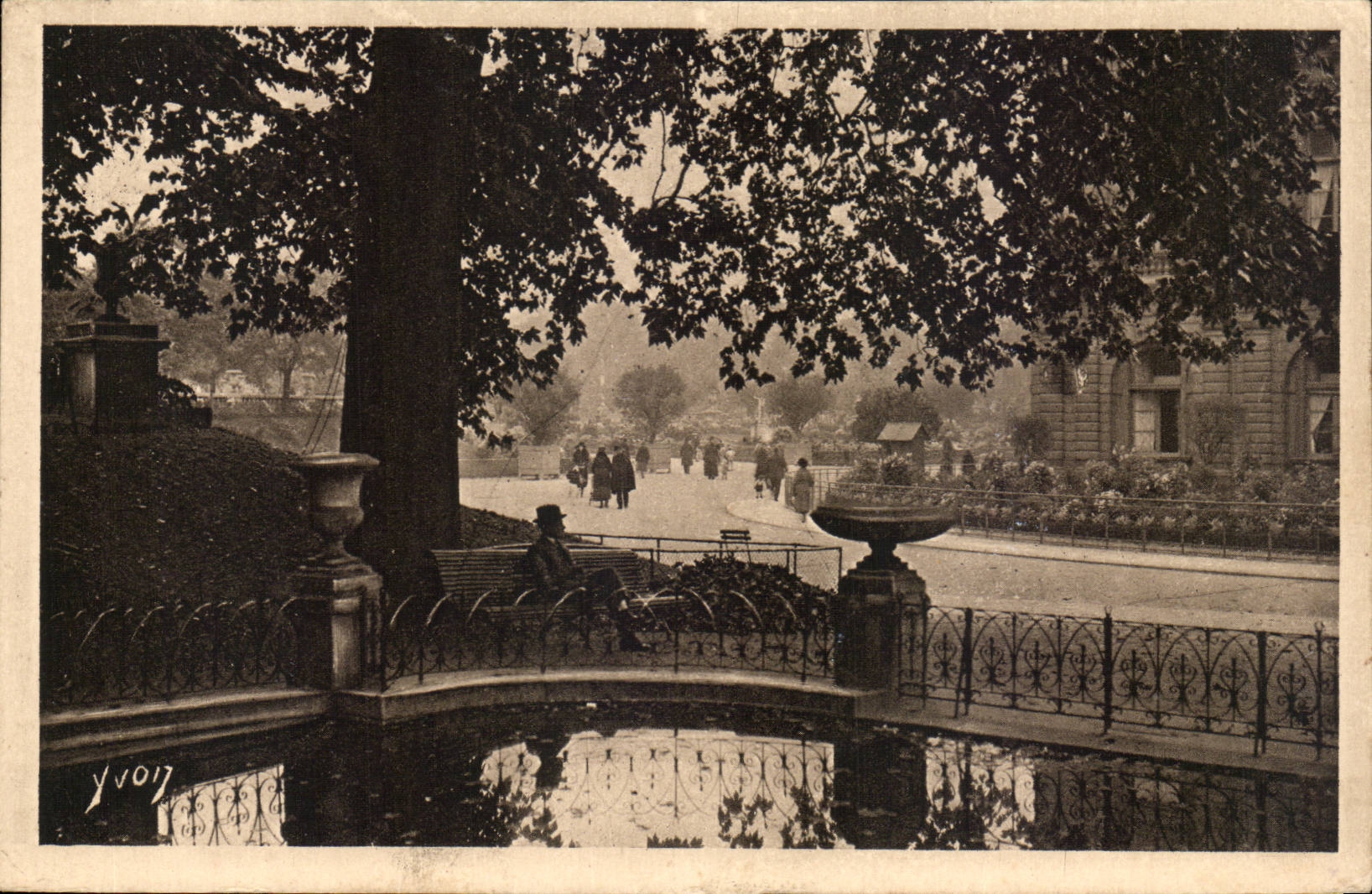 Paris CPA Garden of Luxembourg