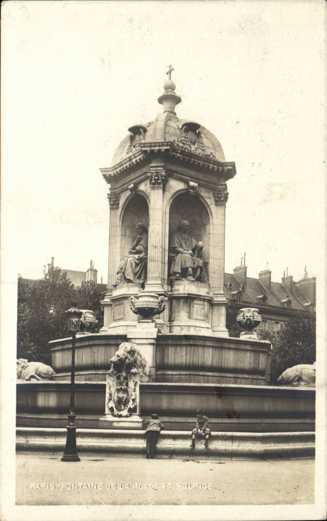 Paris CPA Fontaine de la place St Sulpice