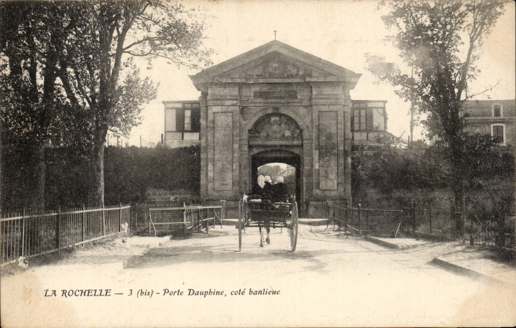 Dauphine La Rochelle CPA Porte bemisst Vororte