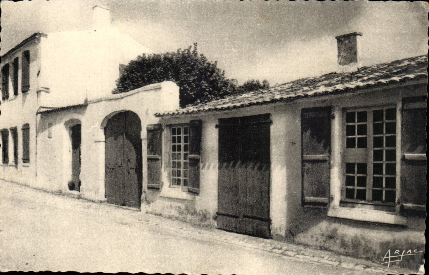 Island of Oleron - St Pierre - Houses of the Grandmothers of Pierre Parcelled out CPA