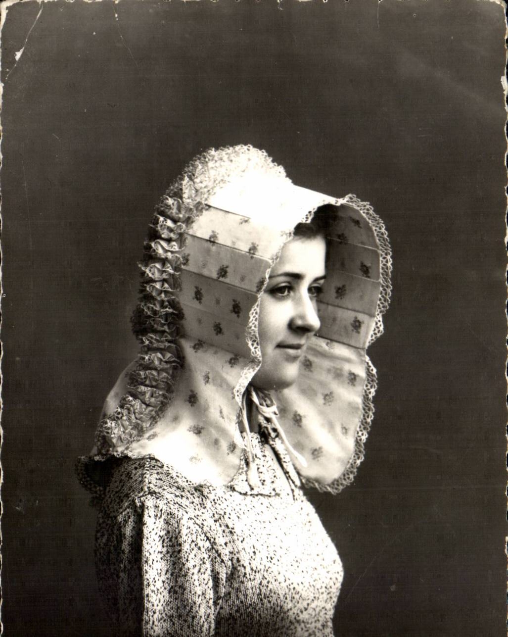 Island of Oleron - Coiffre Oleronaise - do not embrace me - CPA