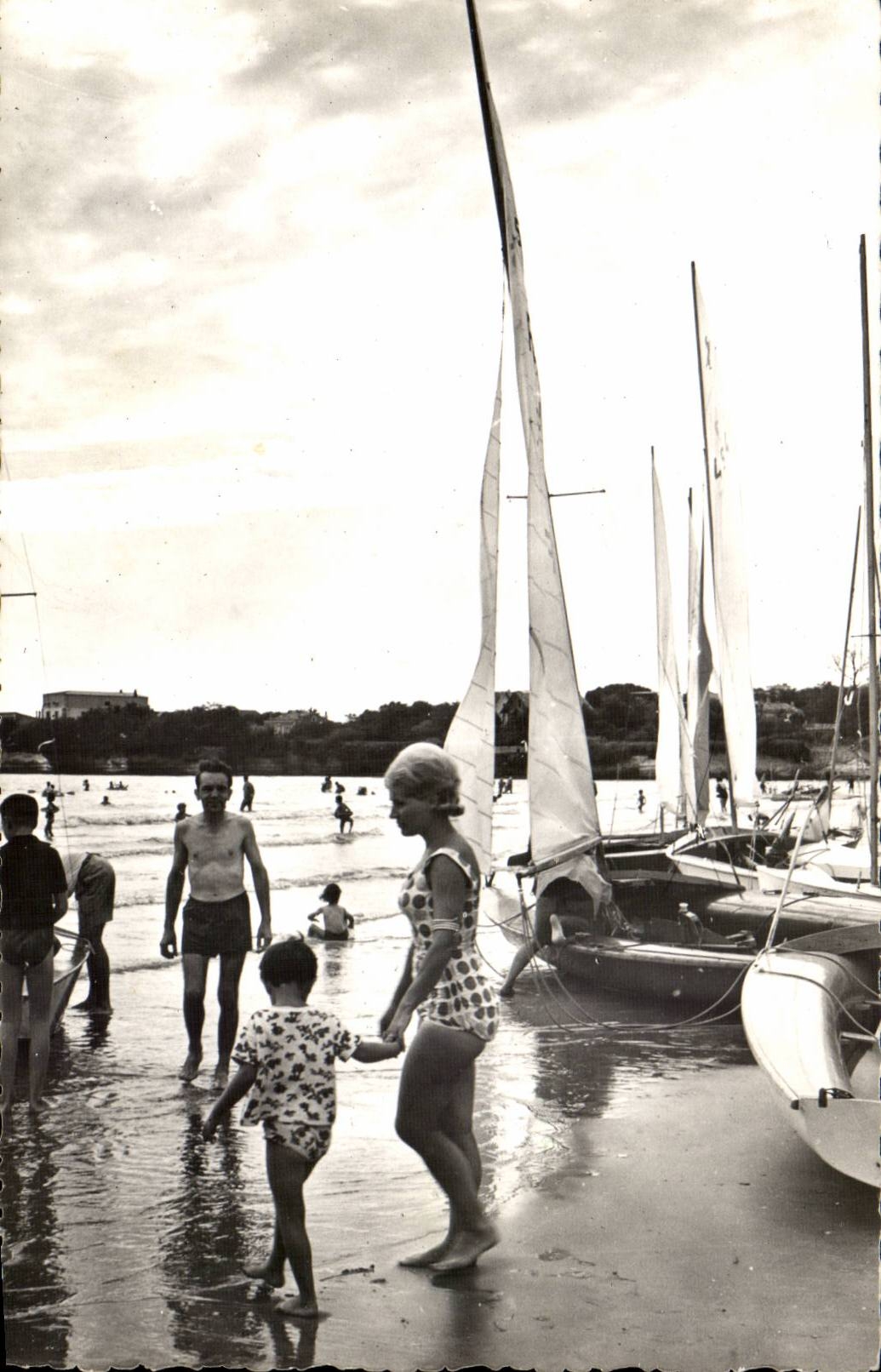 Saint Georges de Didonne cPA the beach