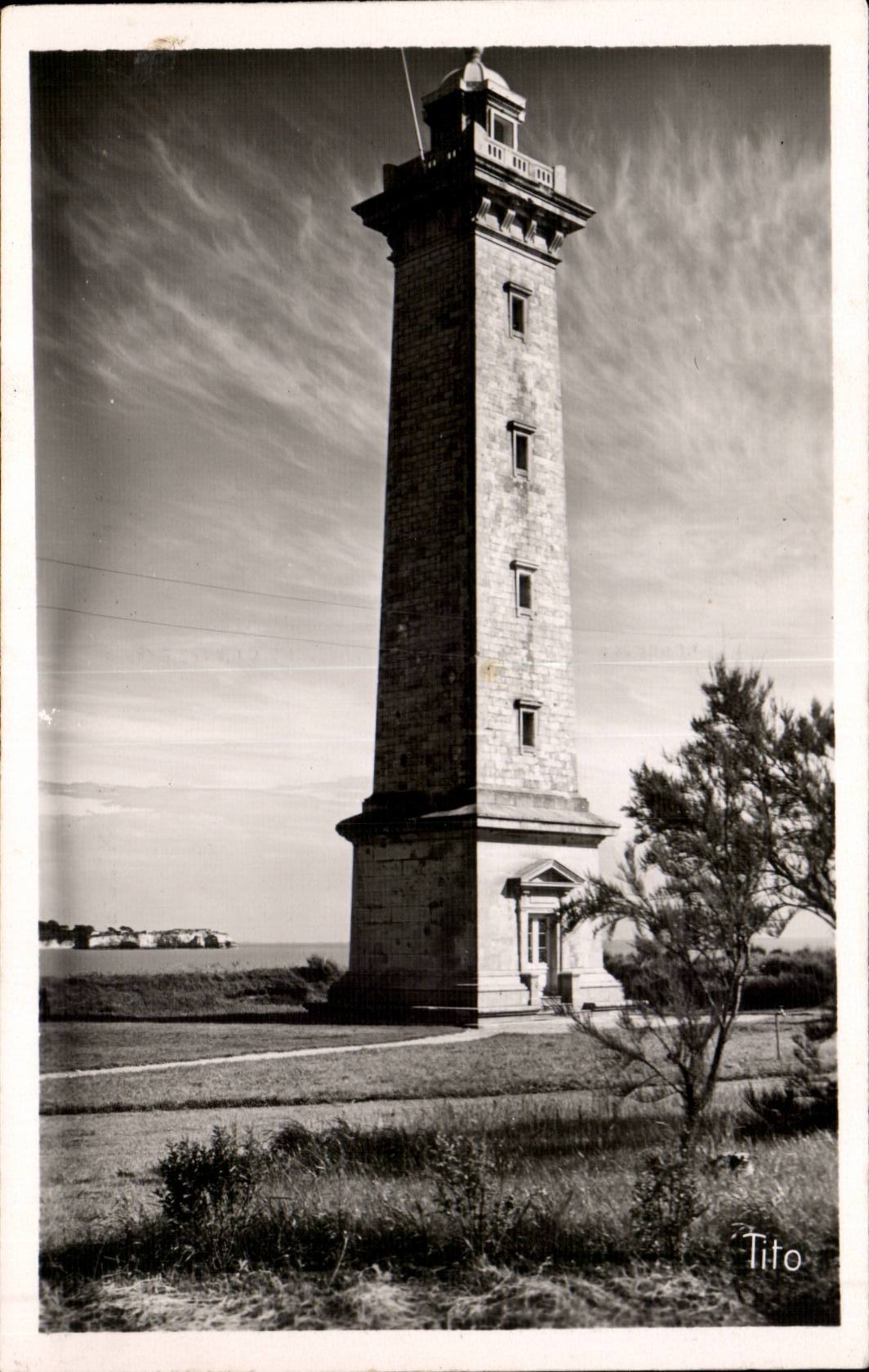 Saint Georges de Didonne CPA the headlight (lighthouse)