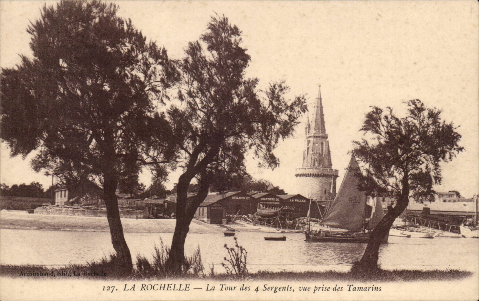 La Rochelle CPA der Aufsatz der quatres Sergeanten gesehen von den Tamarins (Baustellen Pallice)
