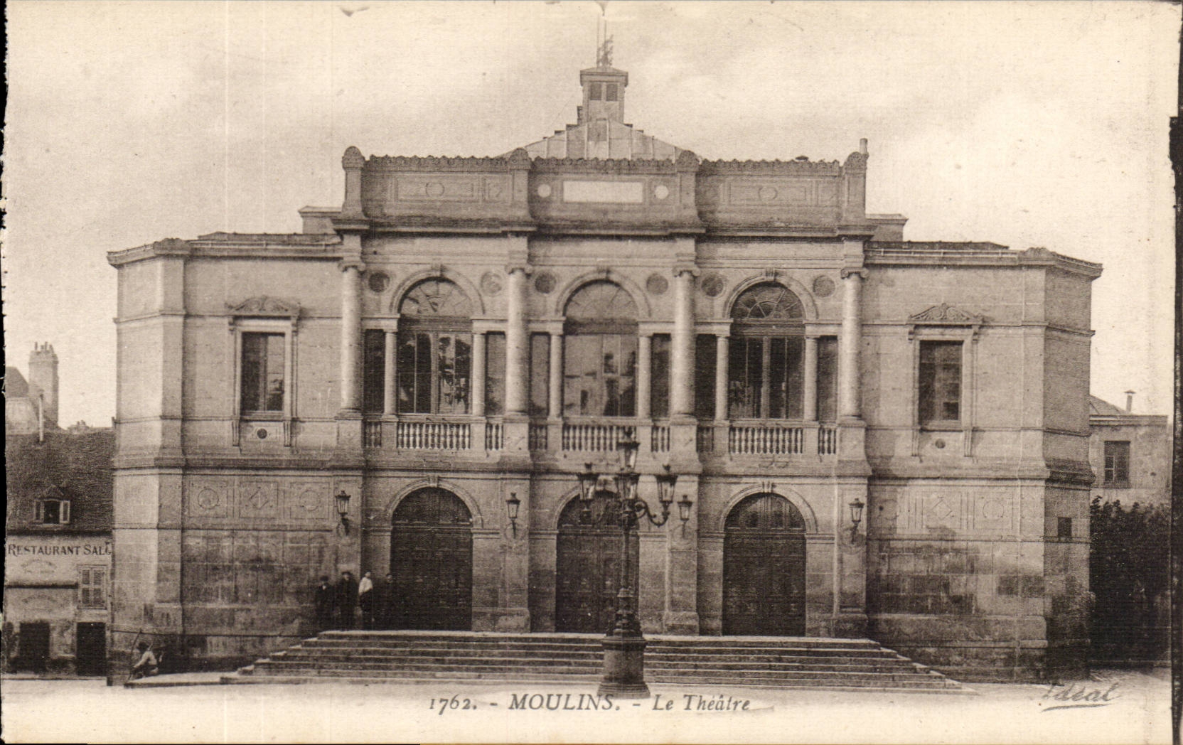 Moulins CPA the theater