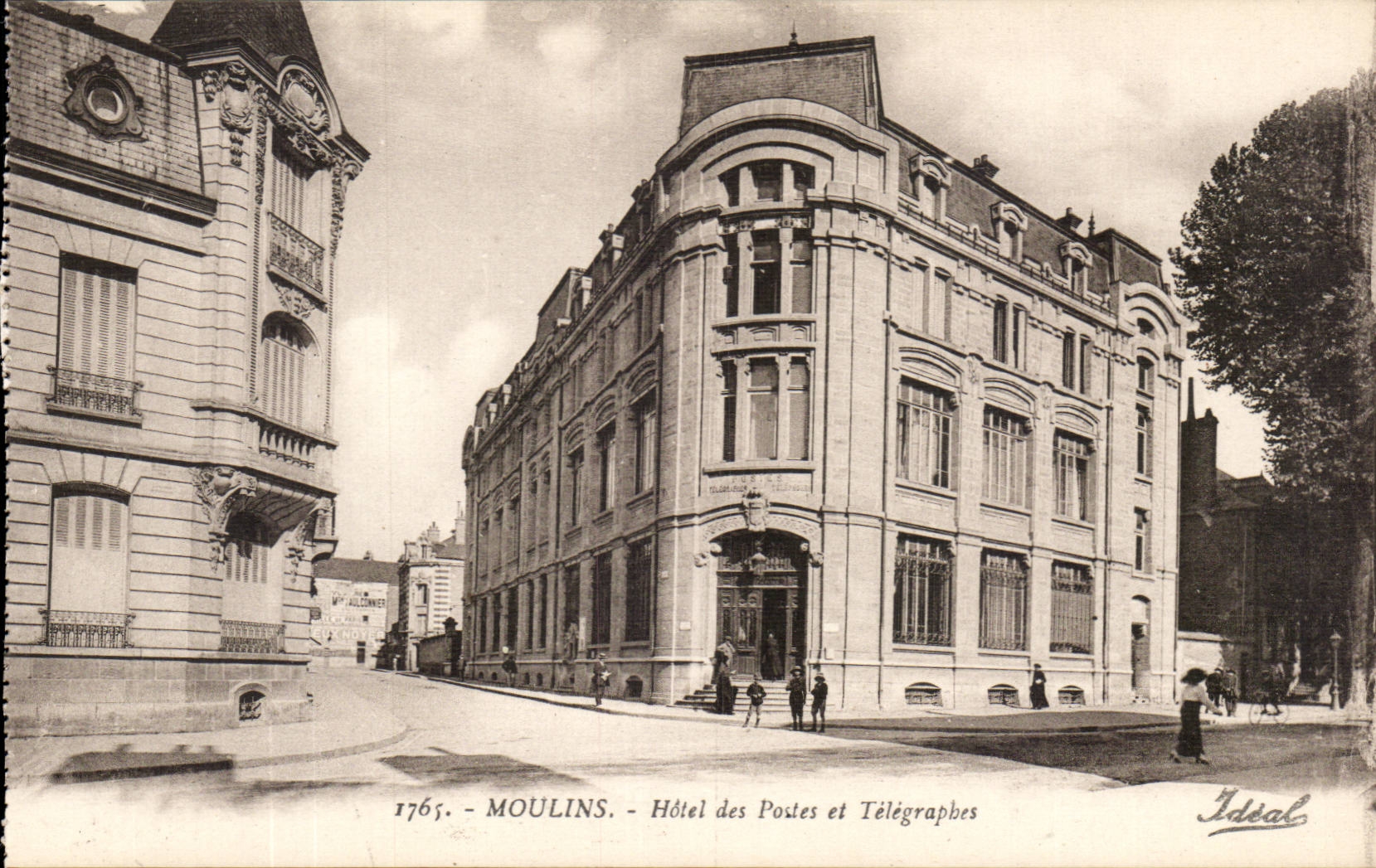 Moulins CPA Post office building and Telegraphs