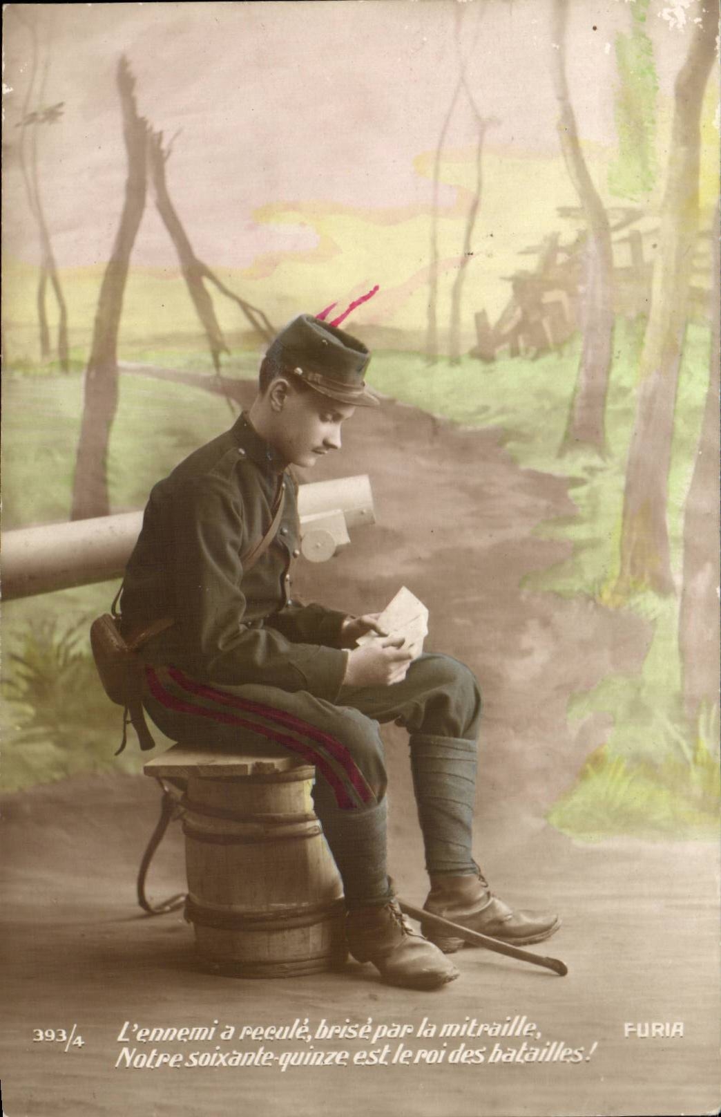 CPA Militaria Soldat der Feind hat Bewegungen zuruck