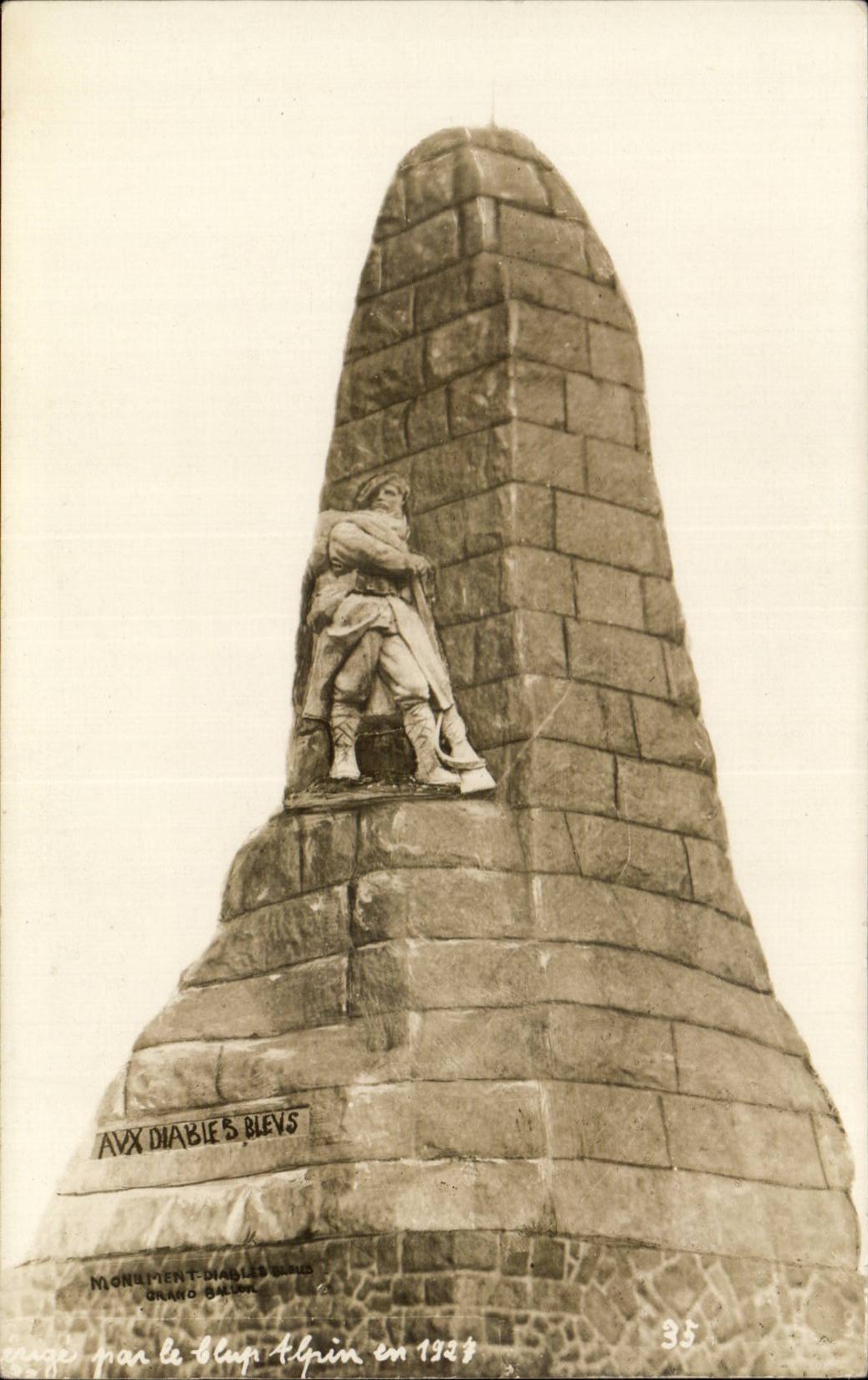CPA Militaria Real photo With the blue devils Sets up by the alpine club in 1923