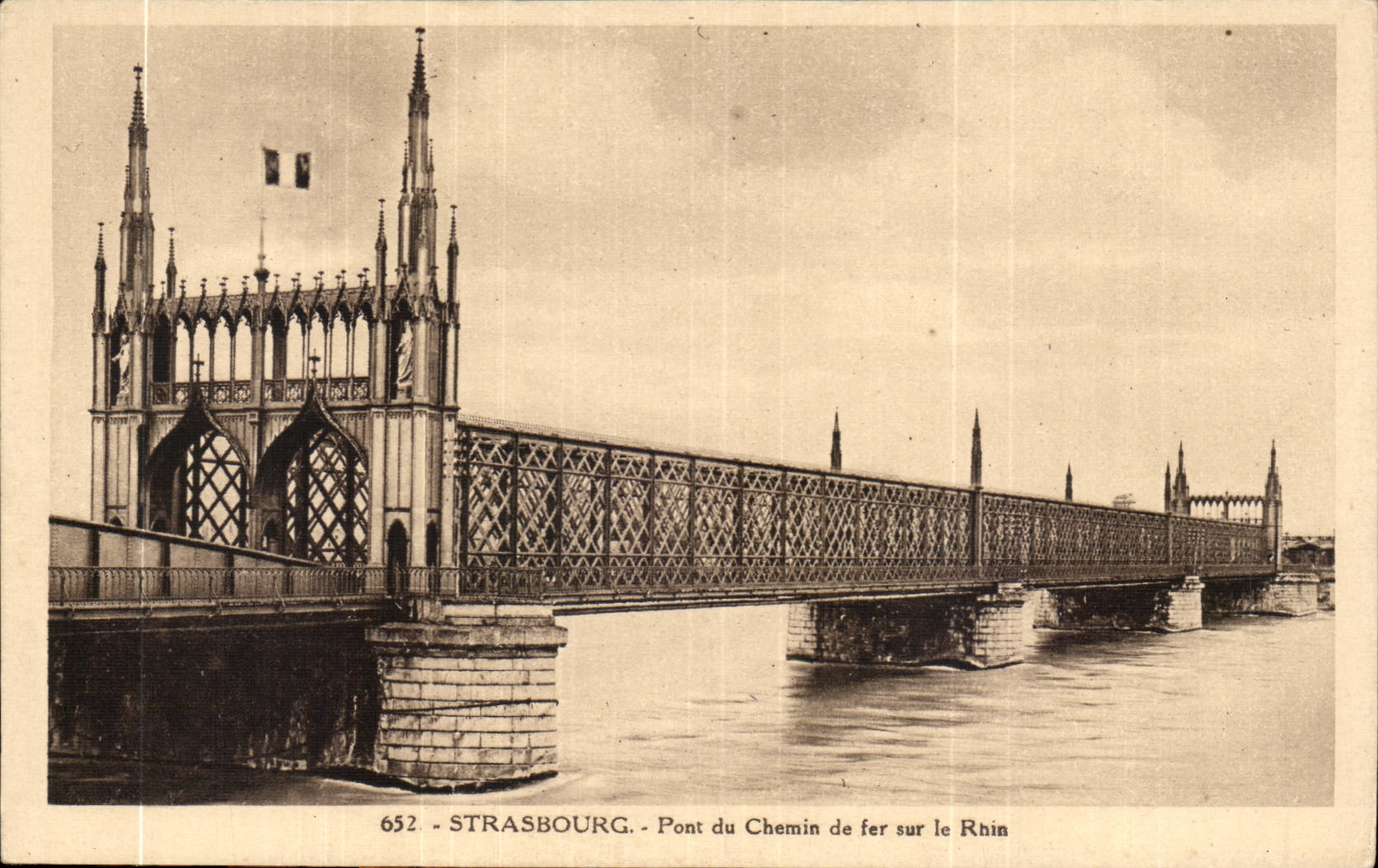 CPA Strasbourg the bridge of Kehl Bridge of railroad on the Rhine