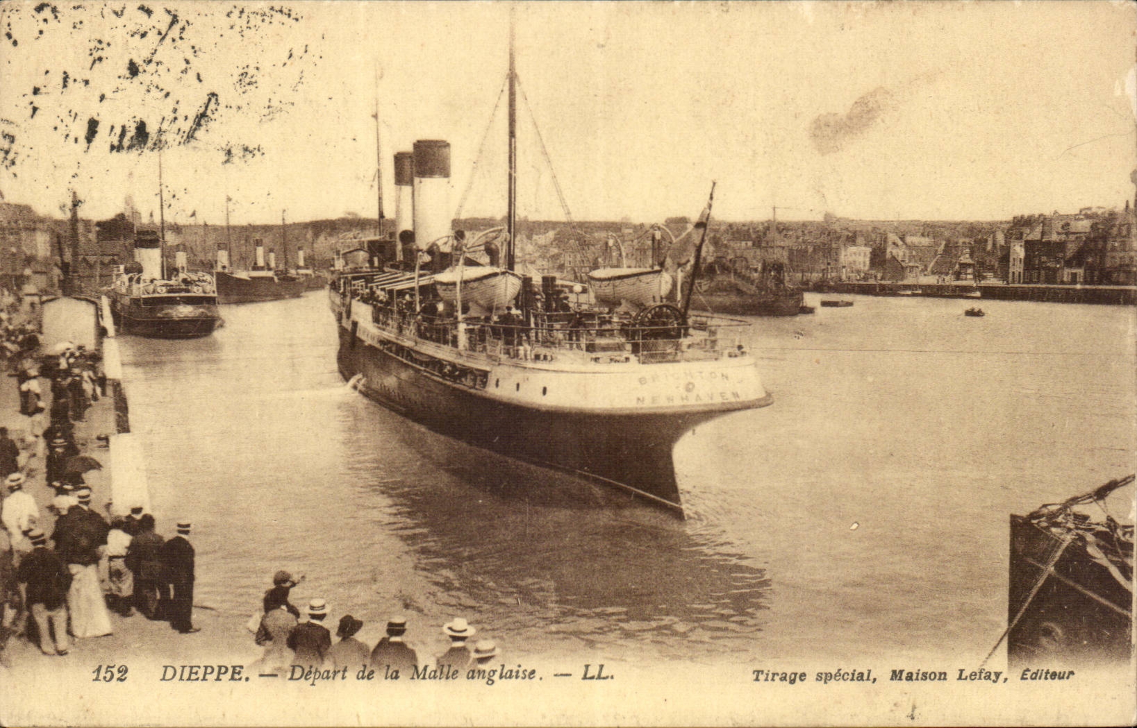 Dieppe - Departure of has English Maile - boat - steamer - steamer CPA