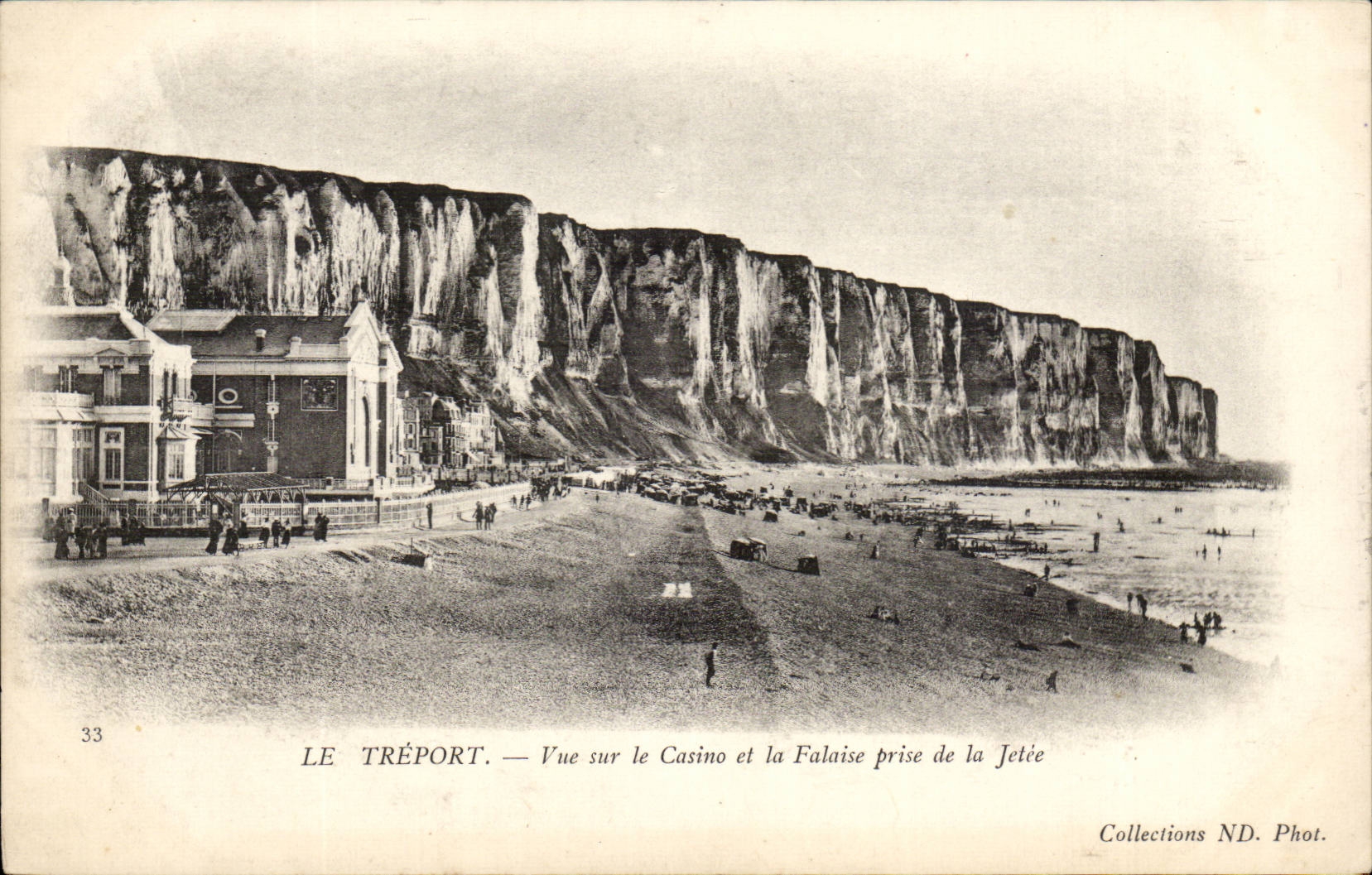 Treport - Anblick auf dem Kasino und der Klippe genommen vom Pier - CPA