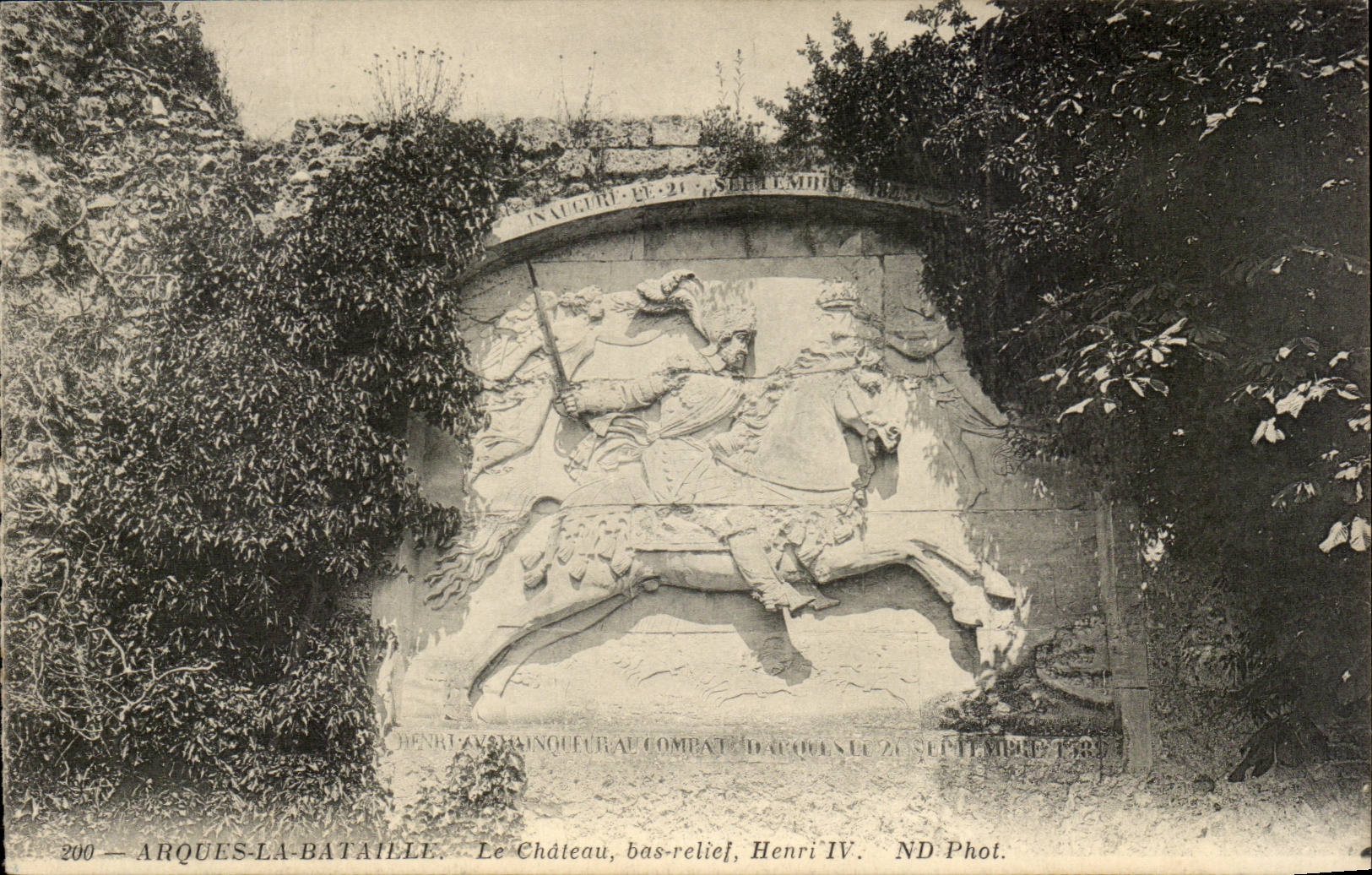 Arch the Battle - the Castle - low relief - Henri IV CPA