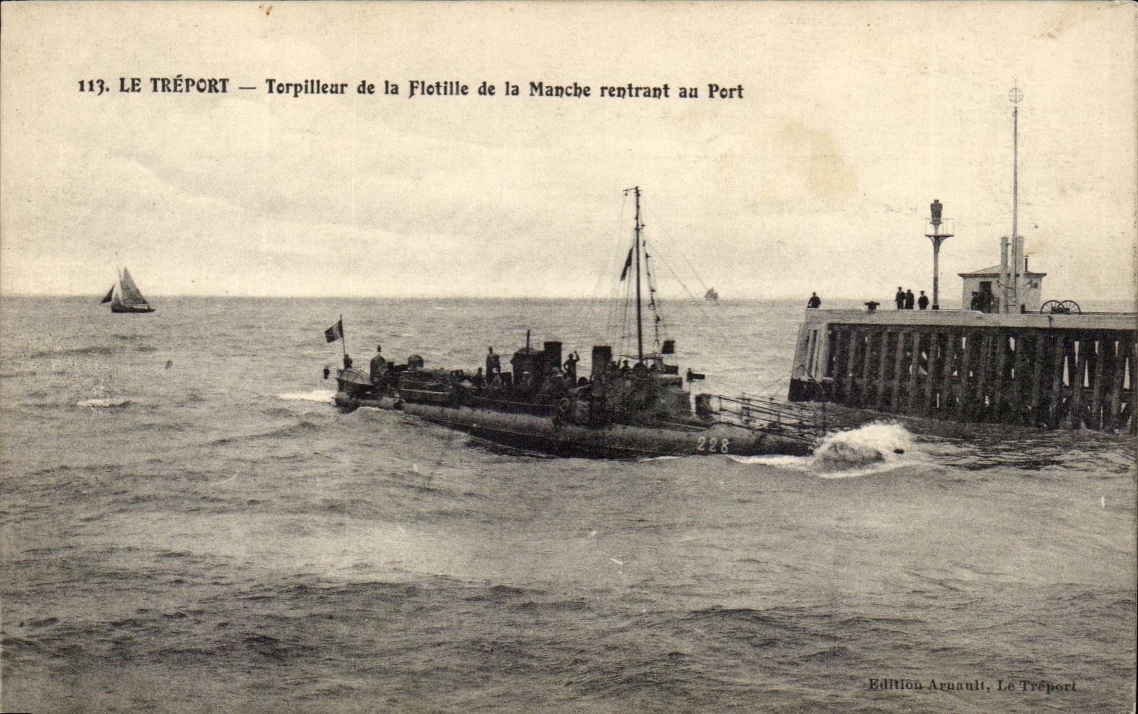 Treport - Zerstorer der Flotille des englischen Kanals der zum Hafen zuruckgeht - CPA