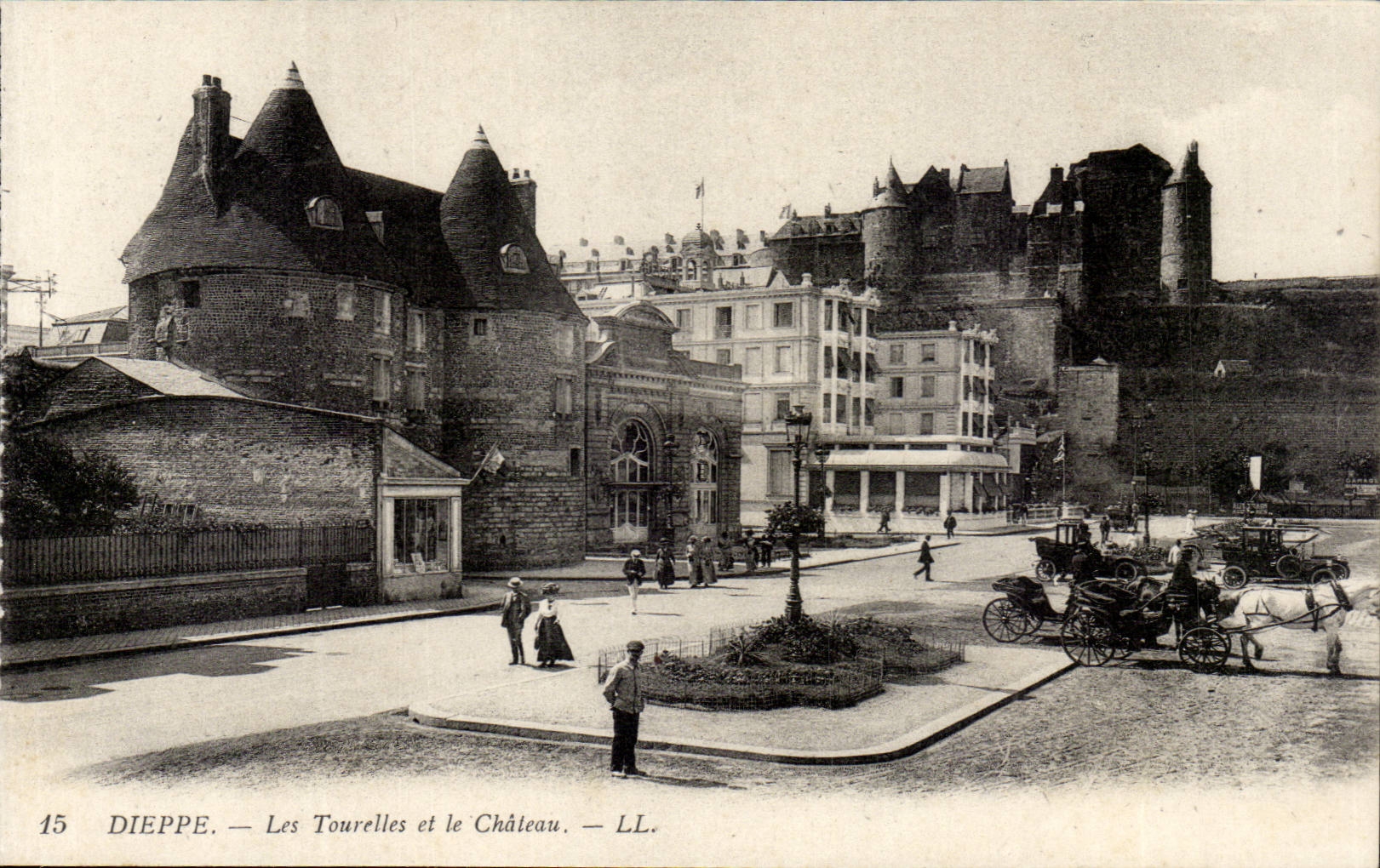 Dieppe - Drehkopfe und Schloss CPA