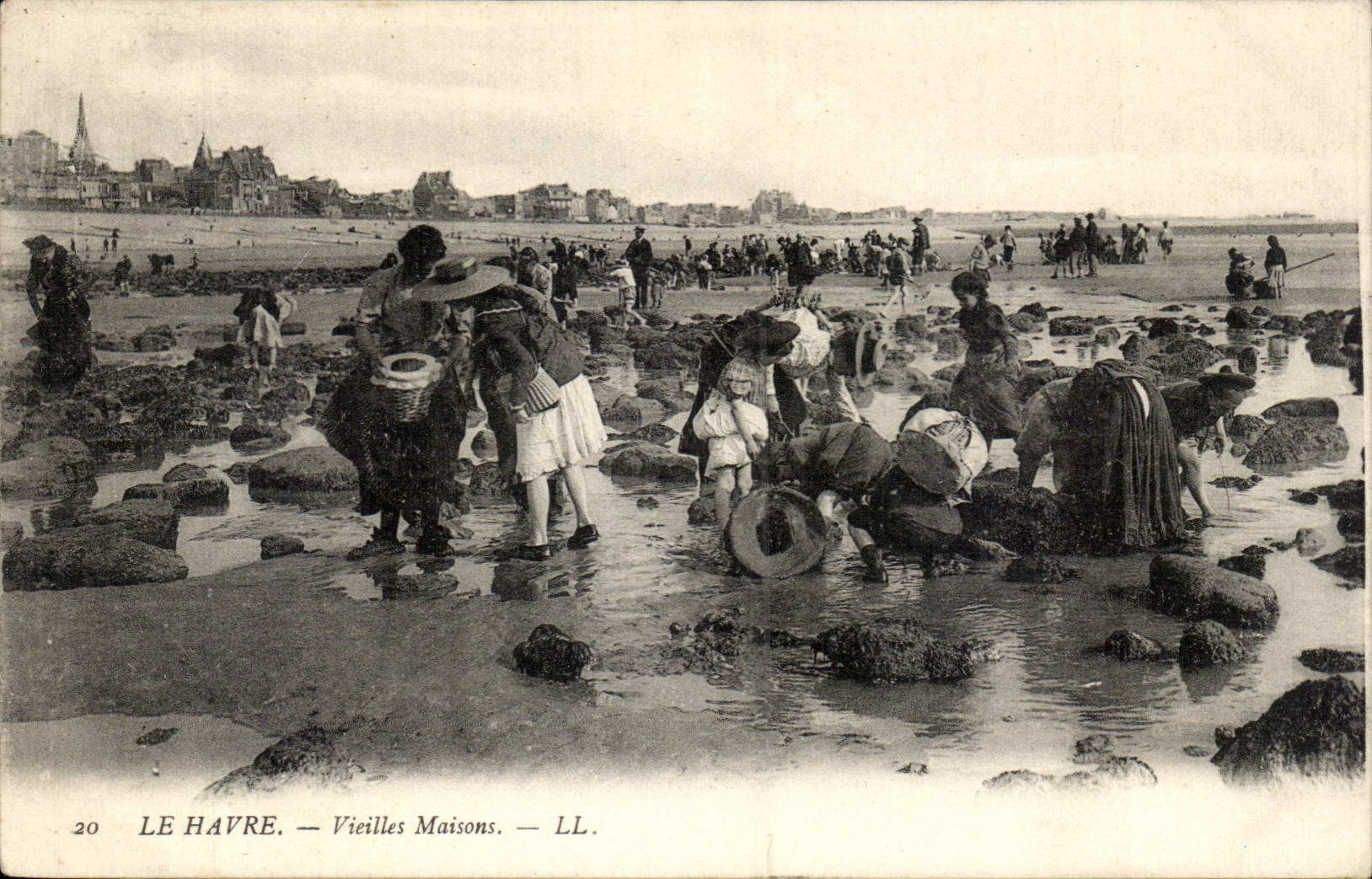 Le Havre - Fische der alte Frauen Haus-CPA