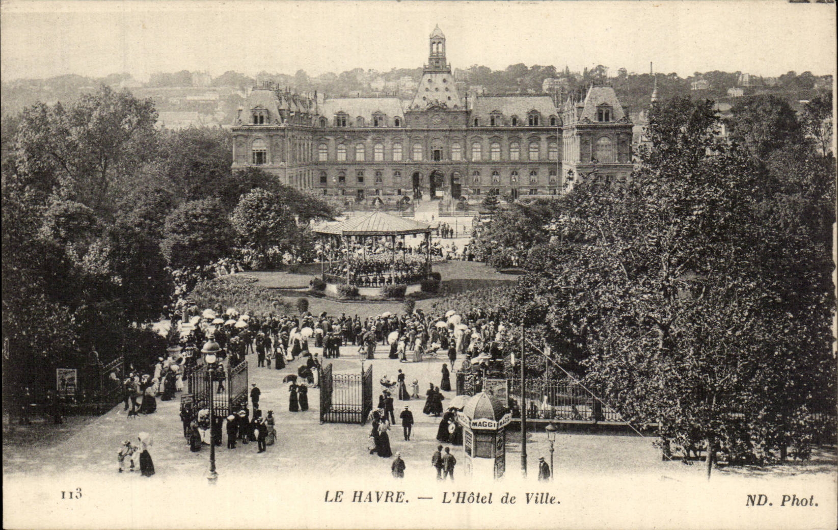Le Havre - das Rathaus CPA