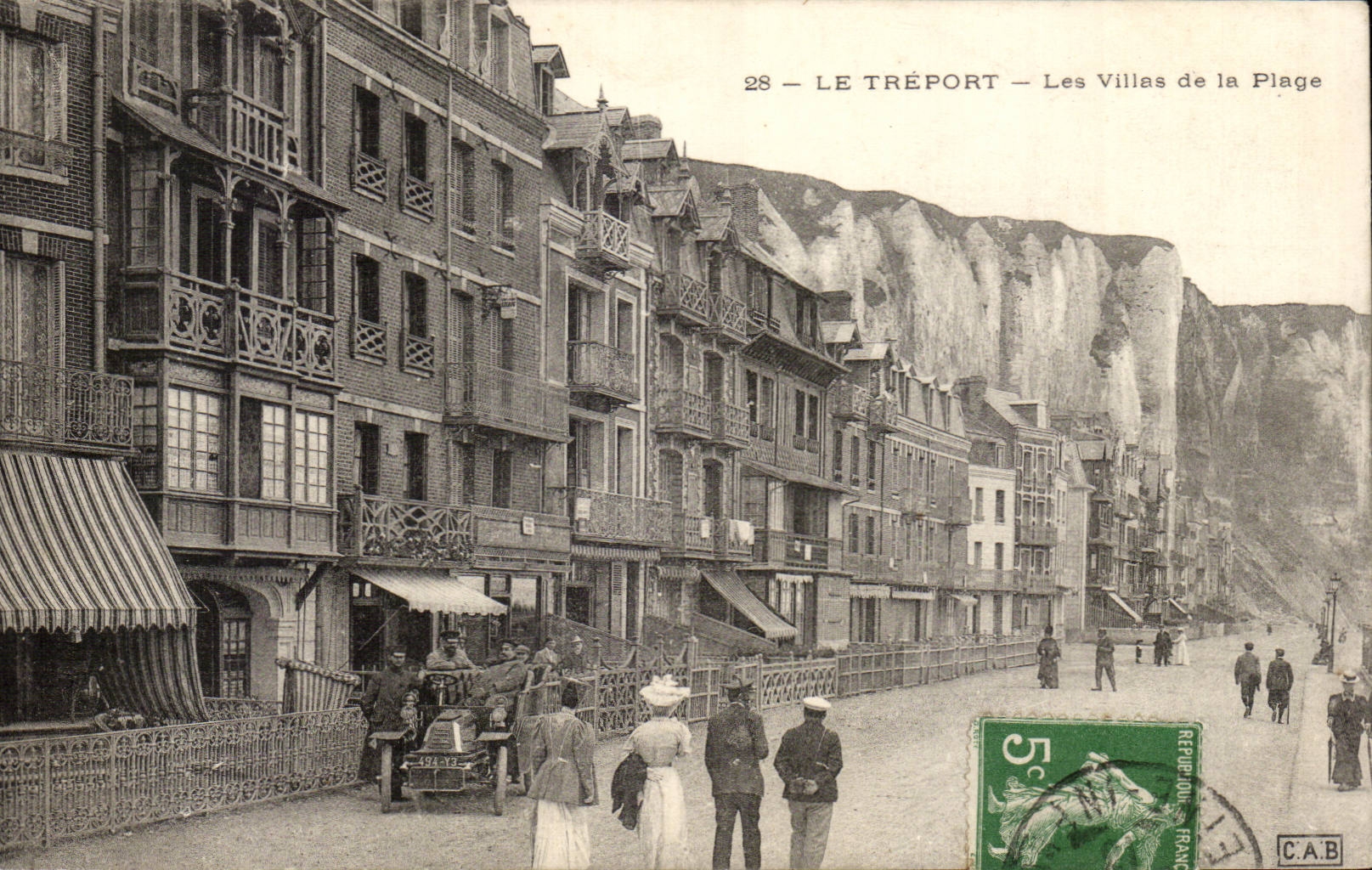 Treport - Landhauser des Automobil-Strandes CPA