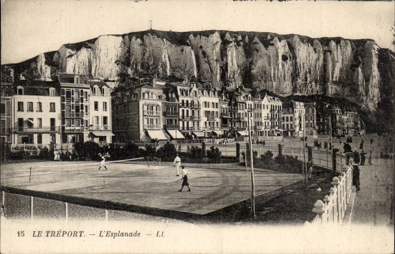 Treport - der Esplanade - CPA Tennis