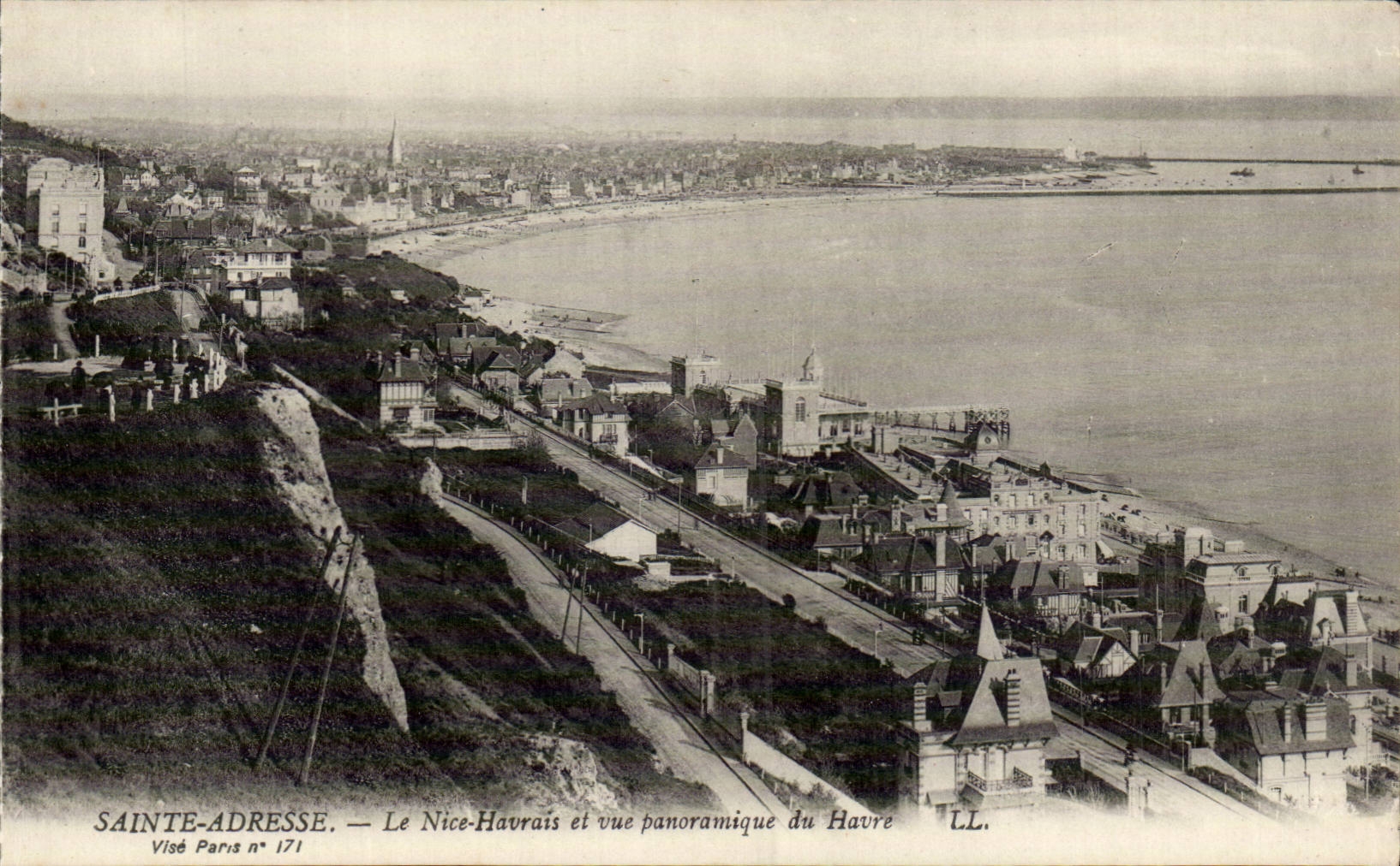 Sainte Address - Nice Havrais and panoramic sight of Le Havre CPA