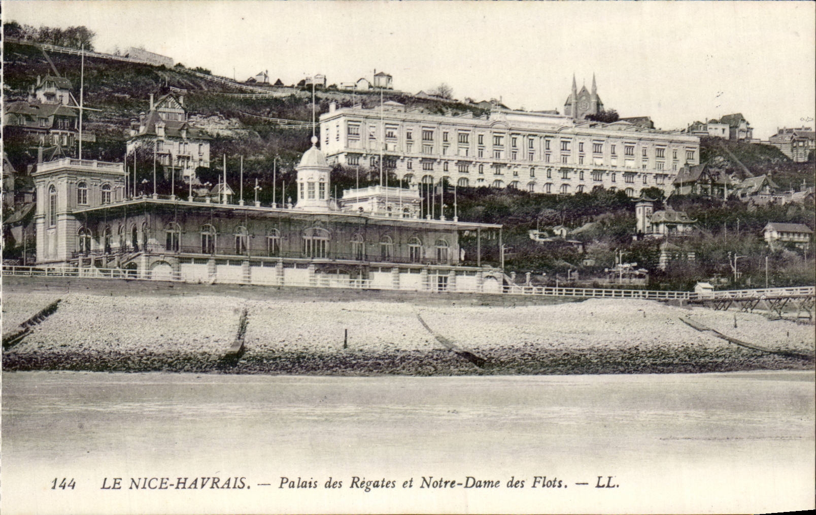 Netter Eingeborener von Le Havre - Gaumen der Regattas und des Notre Dame der Fluten CPA