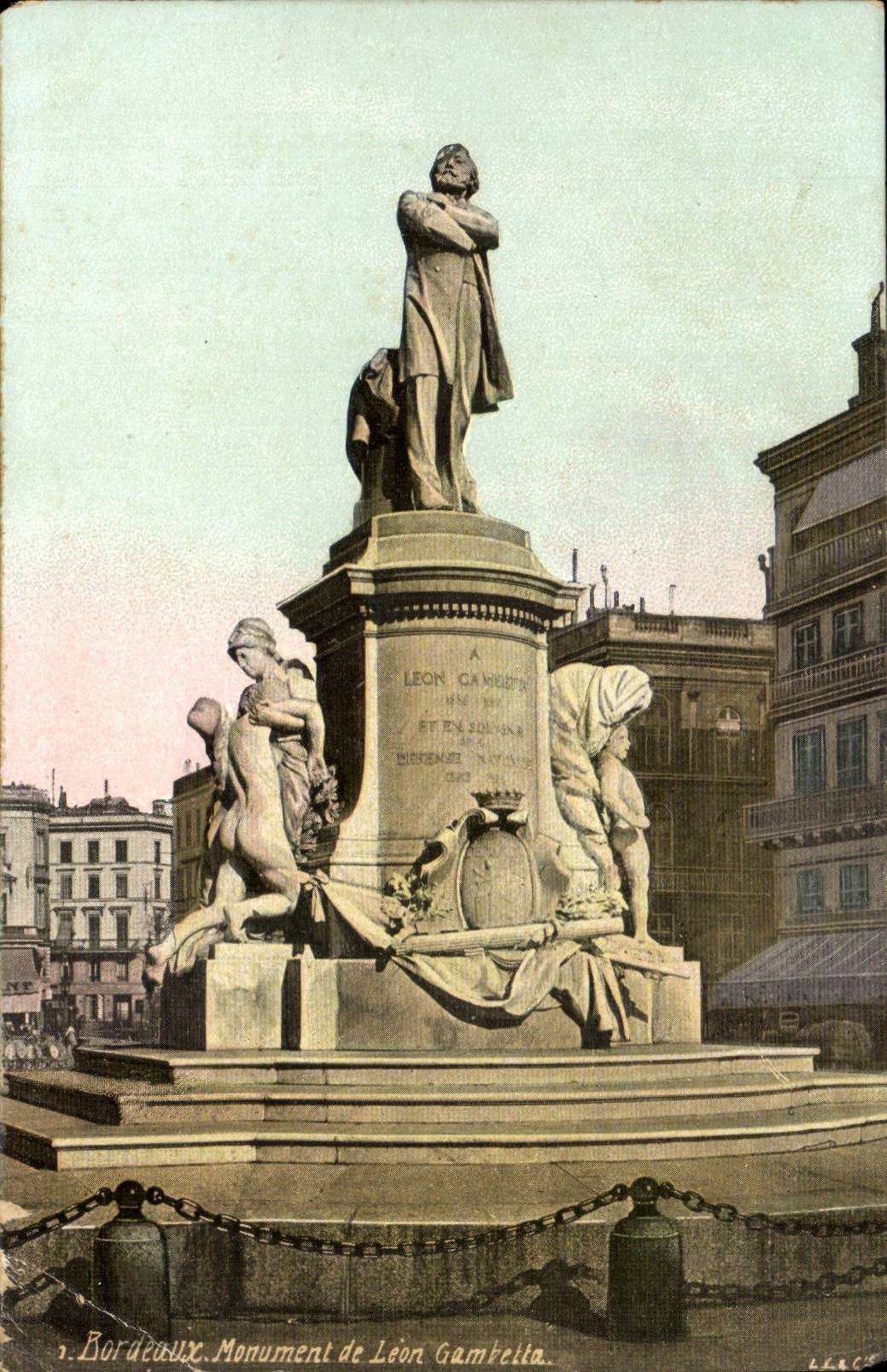 Bordeaux - Monument of Leon Gambetta CPA