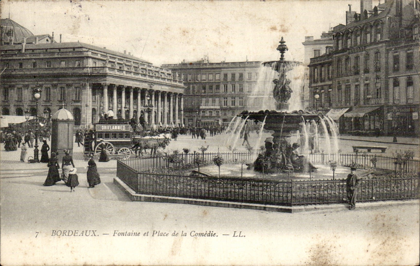 Bordeaux - Fountain and the Place of Comedy CPA