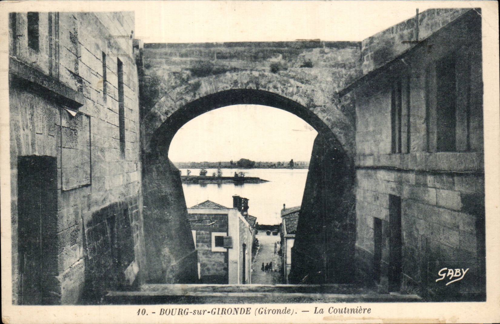 Borough on the Gironde cPA the coutiniere