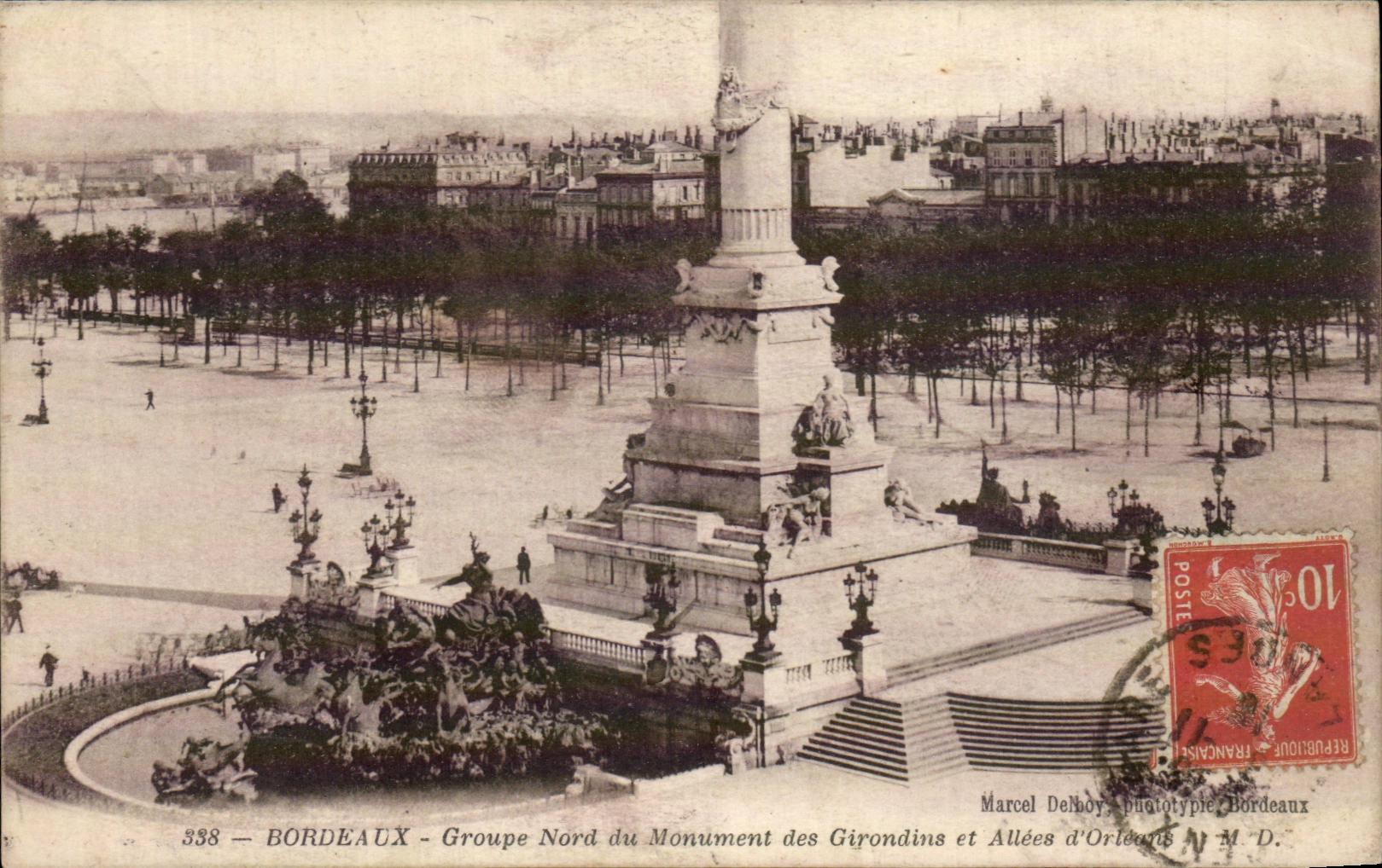 Bordeaux CPA Groups northern monument of Of Gironde and alleys of Tourny