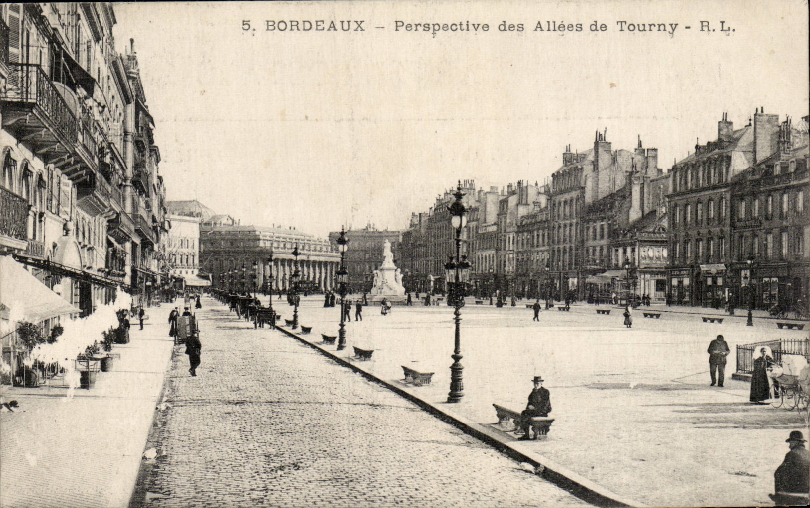 Bordeaux CPA View of the alleys of Tourny