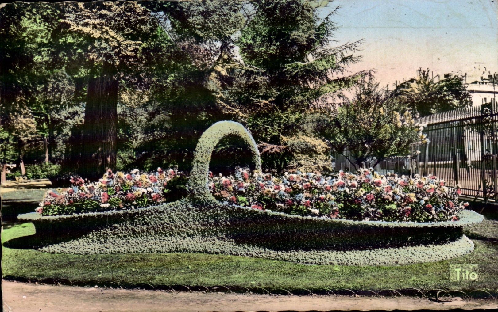 Bordeaux MODERN CARD the park