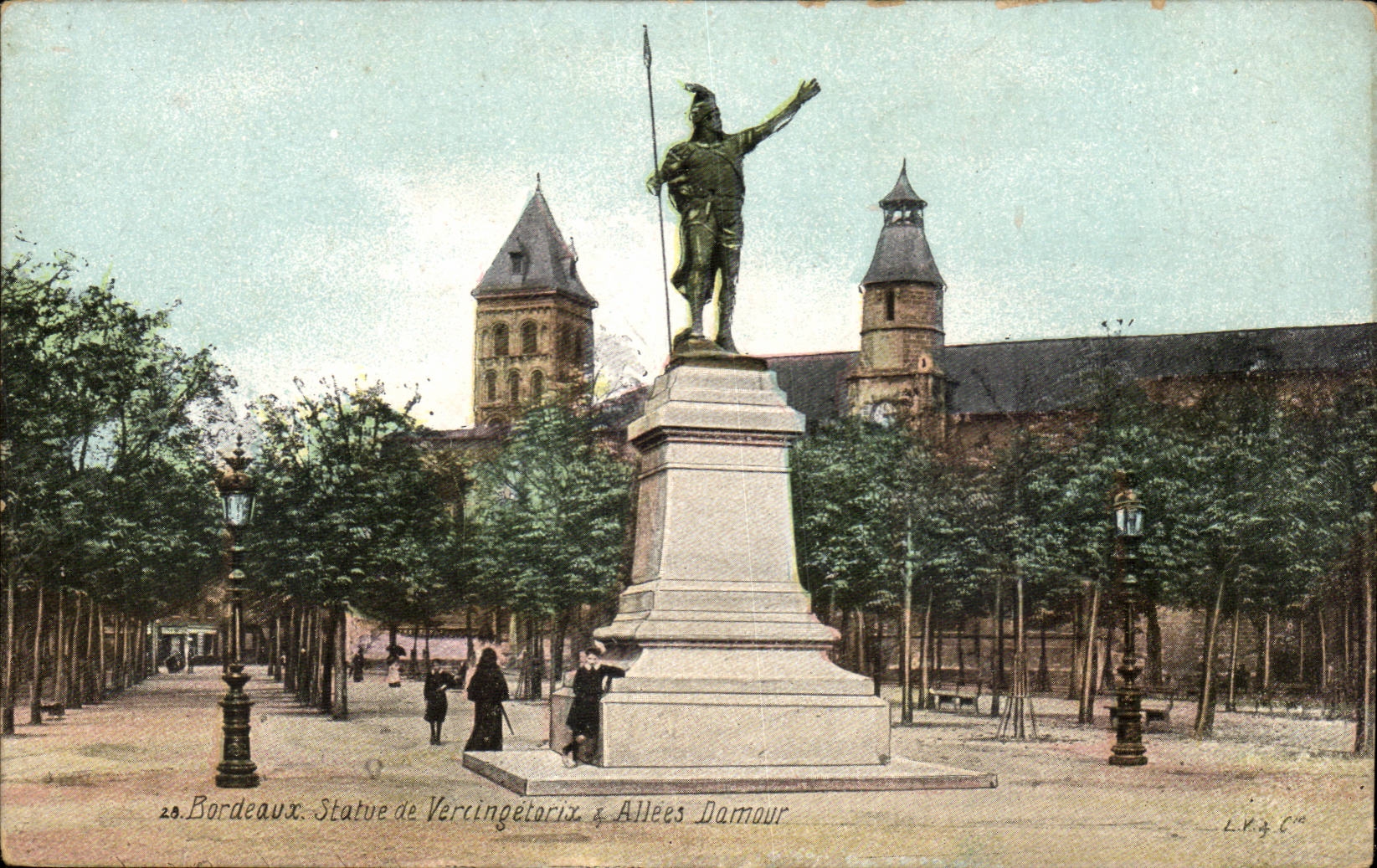 Bordeaux CPA Statue of Vercingetorix and DAmour alleys