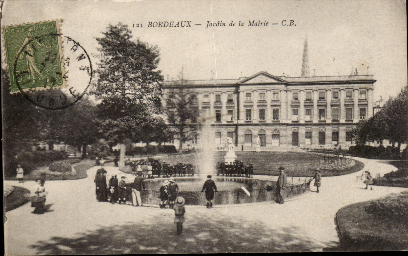Bordeaux CPA Garden of the town hall