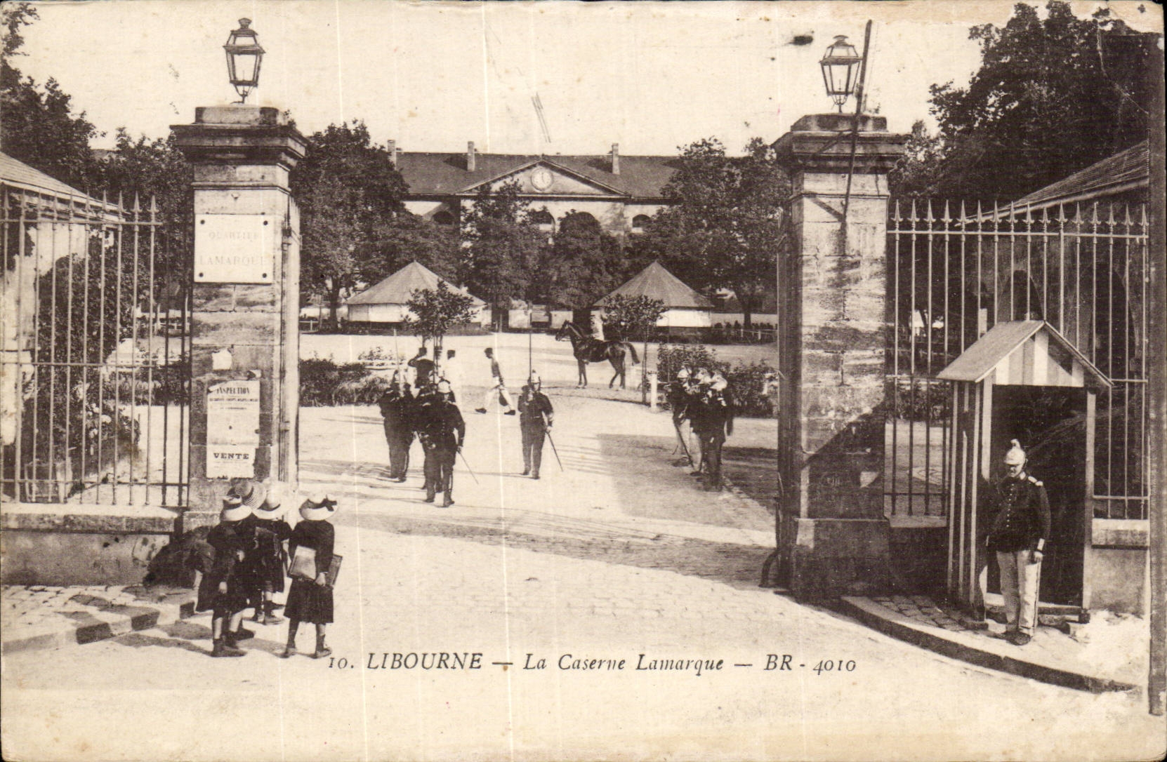 CPA Libourne die Lamarque Kasernen