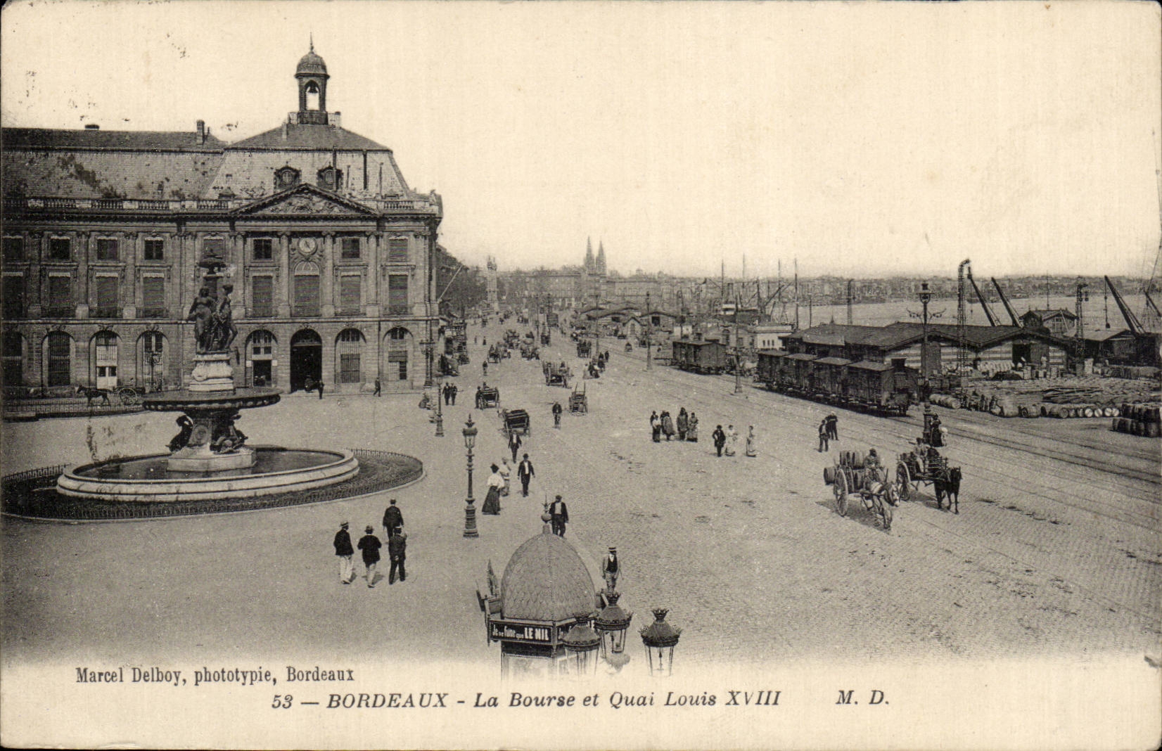 CPA Bordeaux the Stock Exchange and quay Louis XVIII