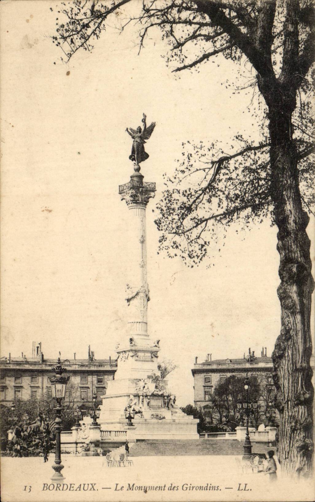 CPA Bordeaux the monument of the Of Gironde ones