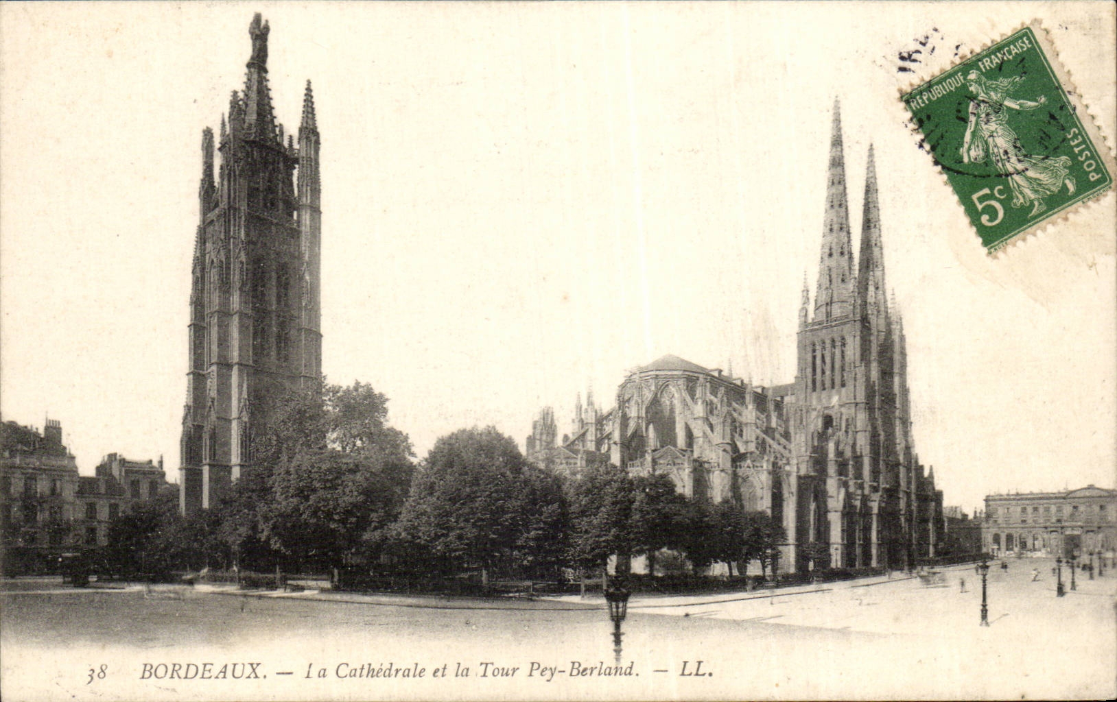 Bordeaux CPA the cathedral and the tower Pey Berland