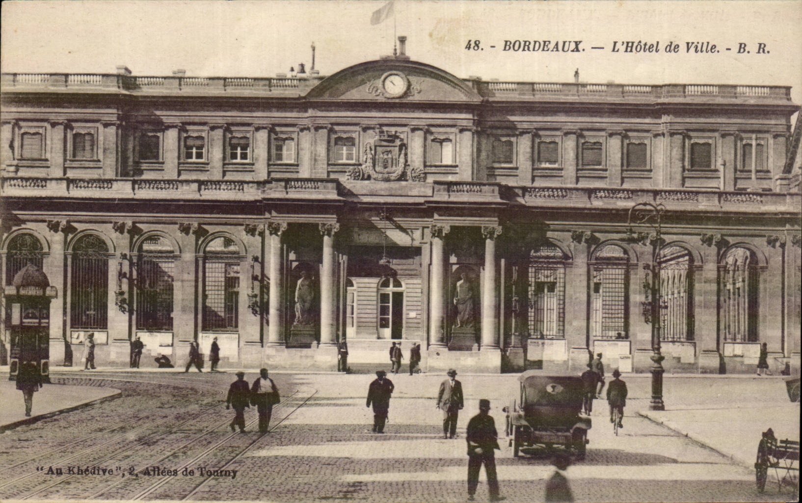 Bordeaux CPA the town hall