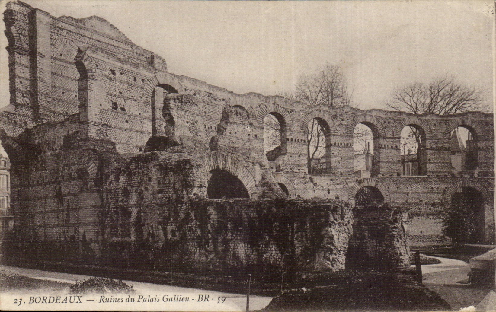 Bordeaux CPA Ruins of the Gallien palate