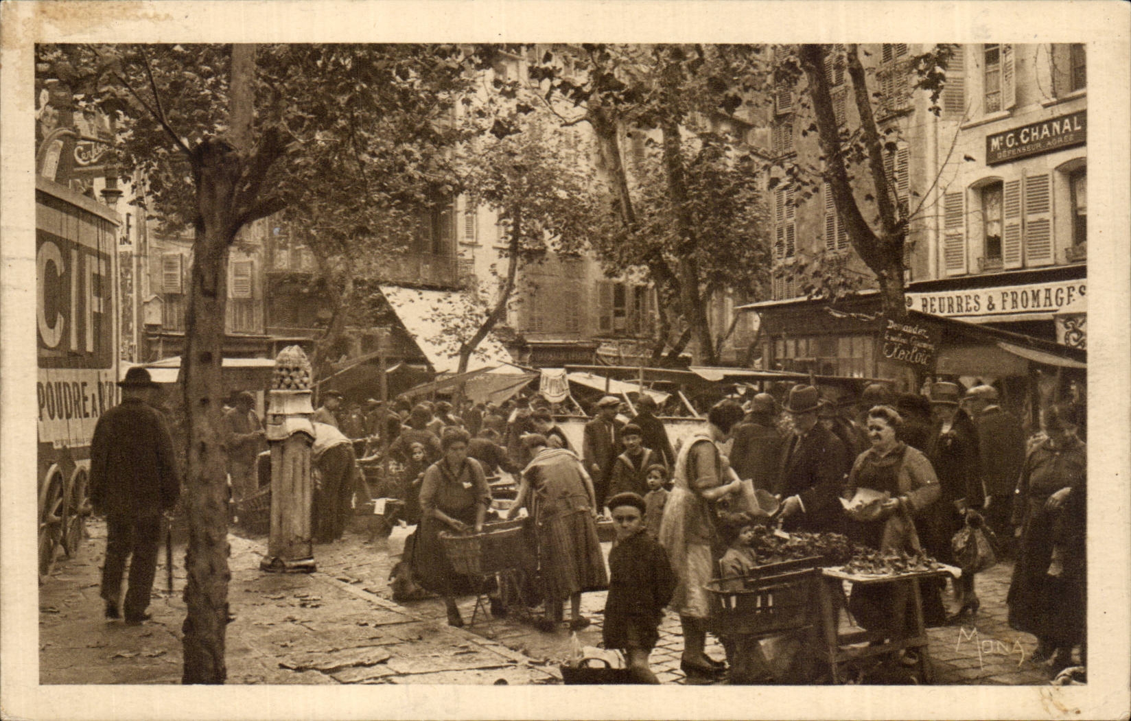 Picturesque Toulon CPA Scenes of the market of the Lafayette course