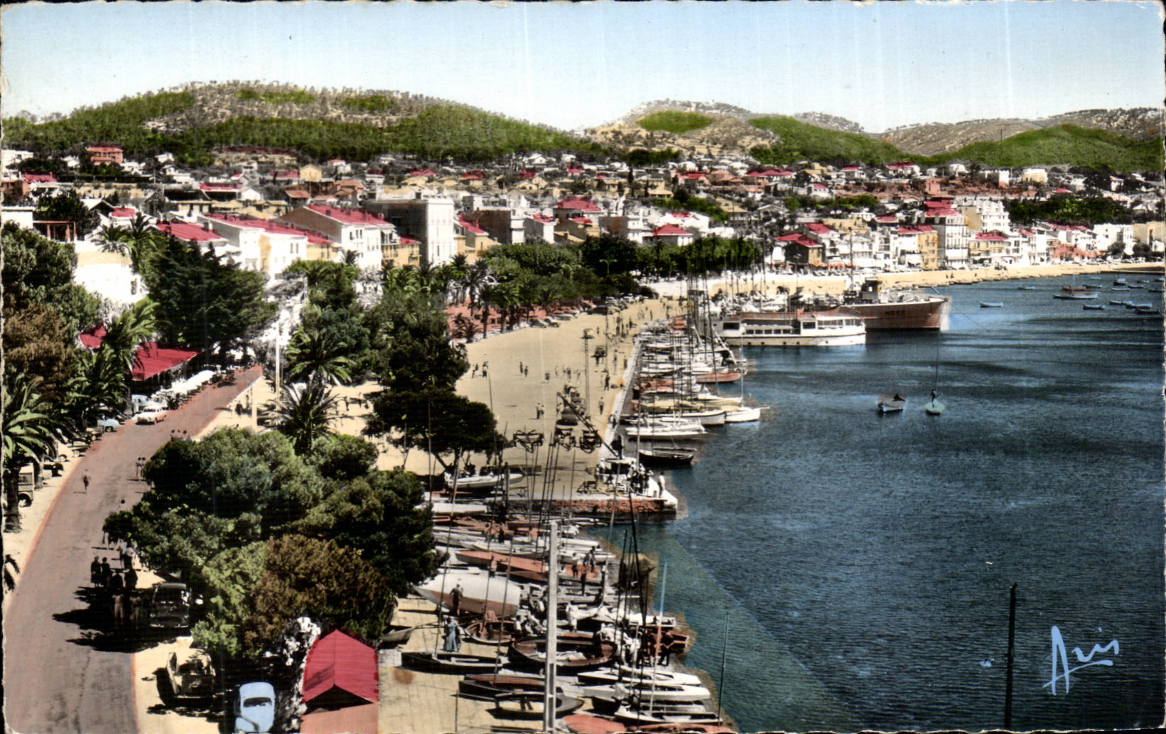 Bandol MODERN CARD View