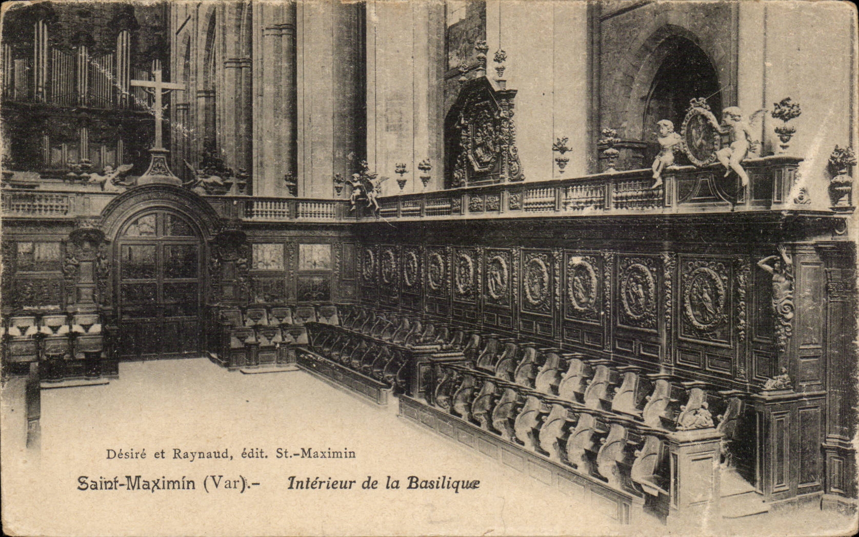 CPA Saint Interior Maximin of the basilica