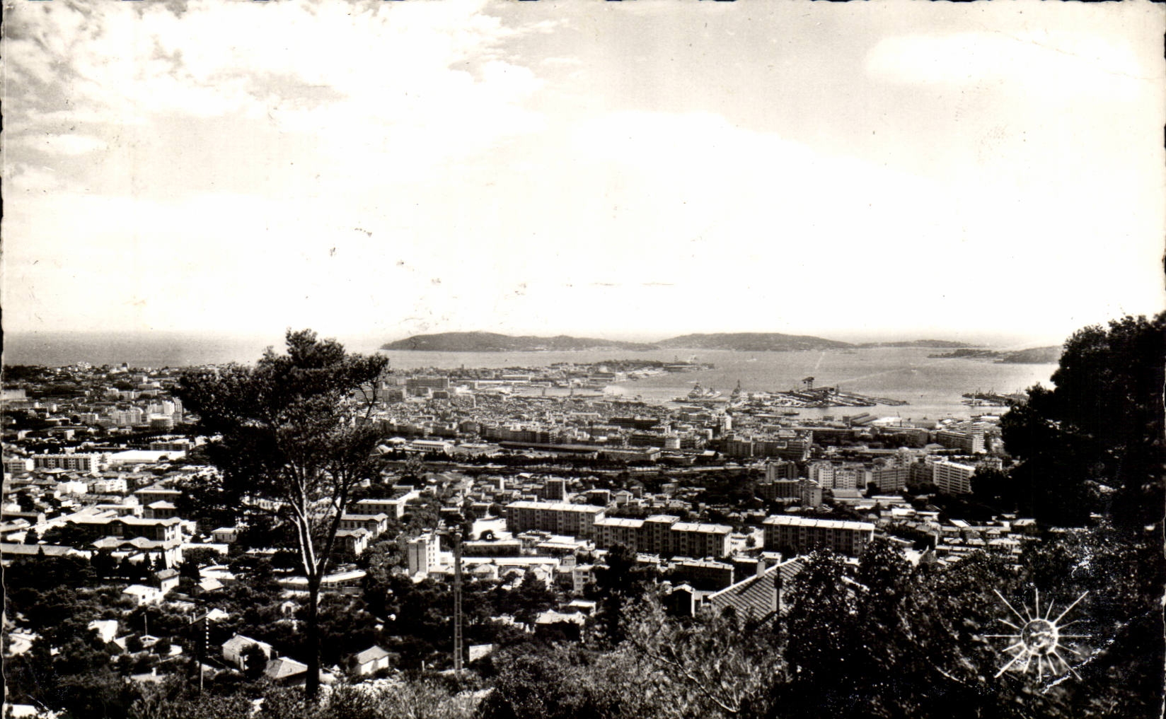 Toulon MODERN CARD View barracks