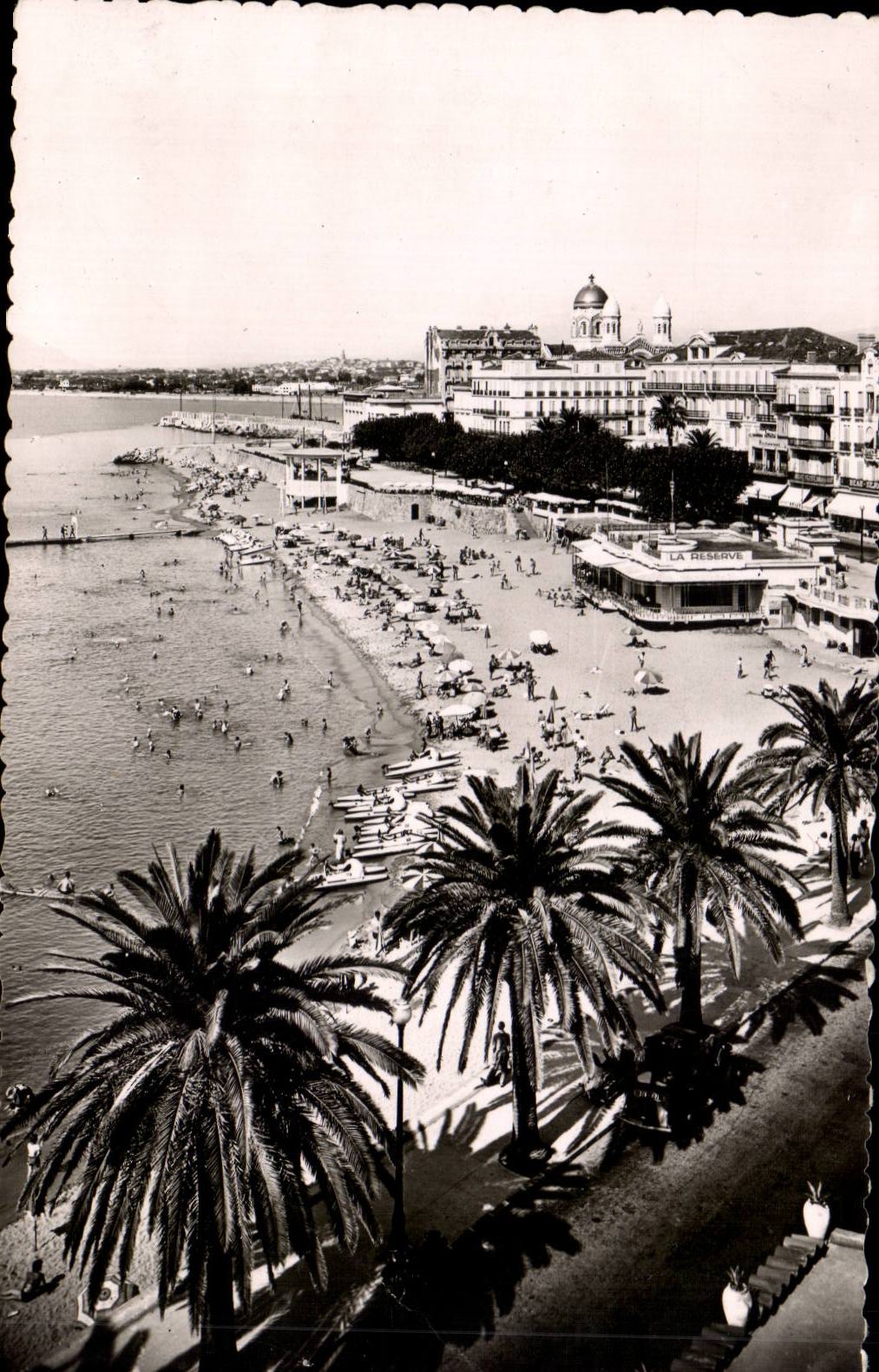 Saint Raphael MODERN CARD the beach