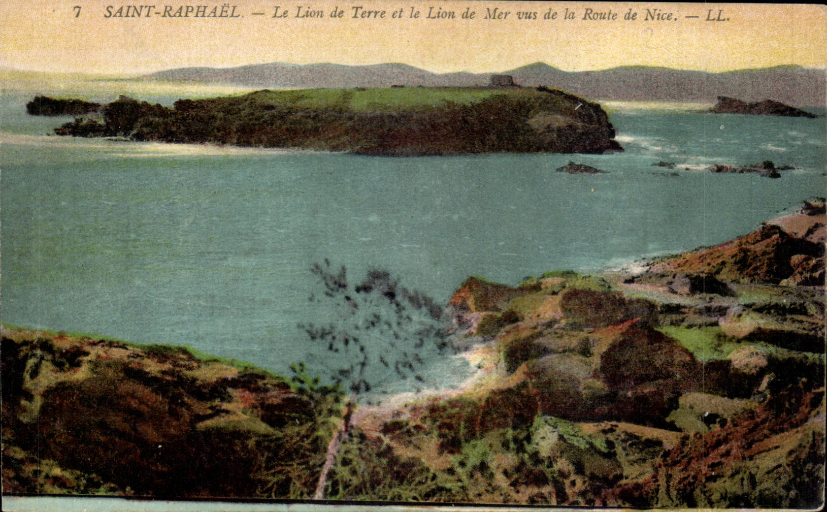 Saint Raphael cPA the ground lion and the sea lion seen of the road of Nice