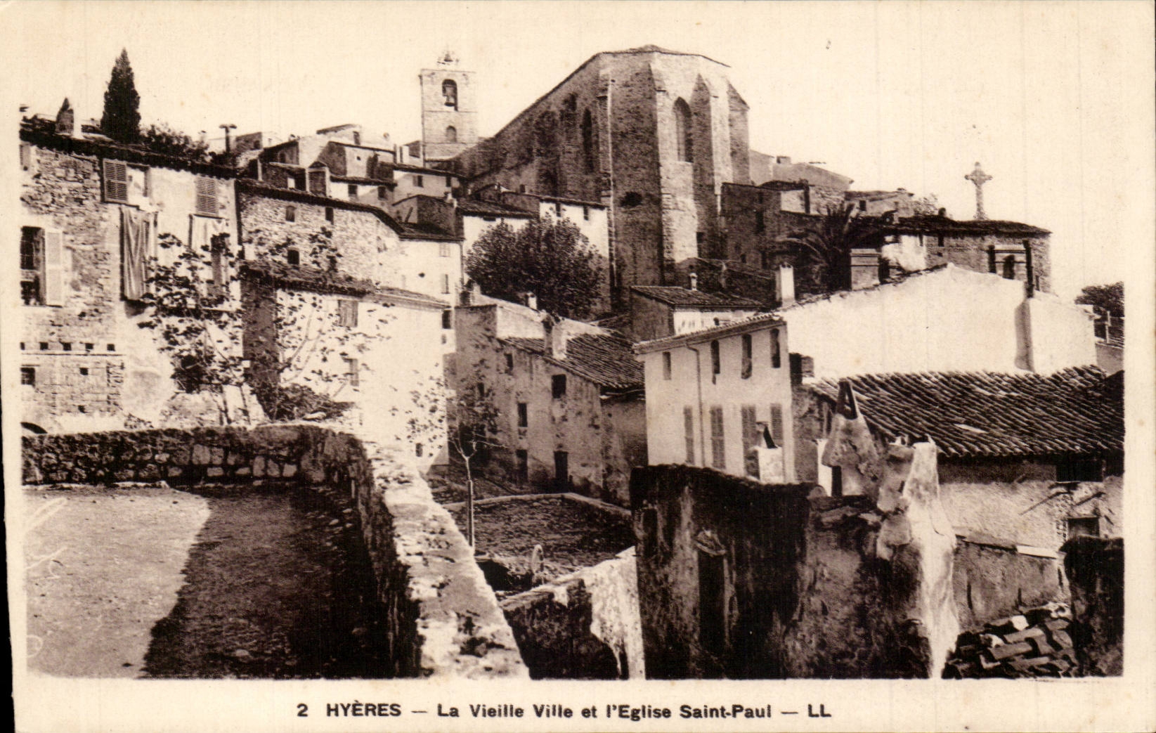 Hyeres - die alte Stadt und die Saint Paul-Kirche - CPA