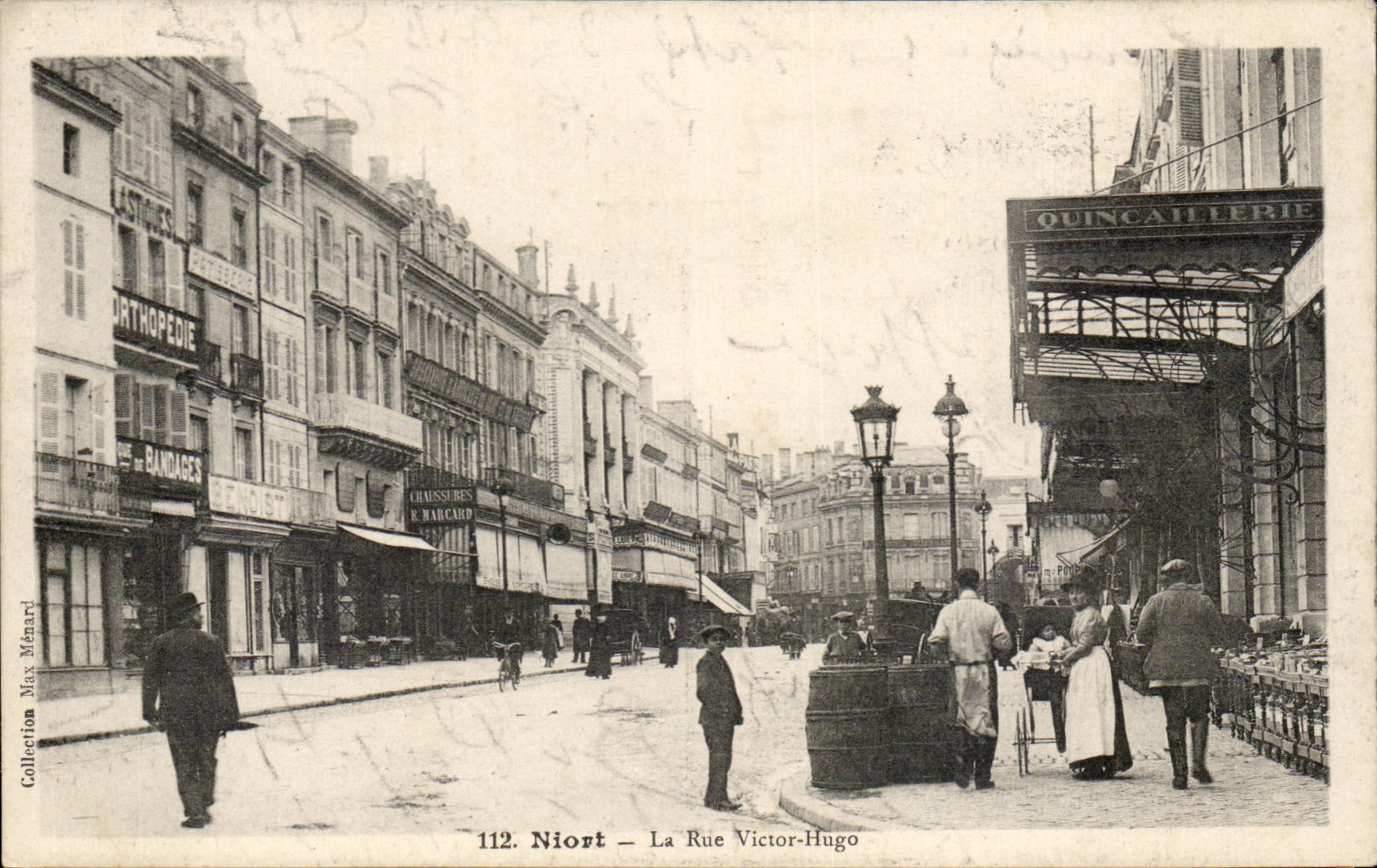Niort - the Street Victor Hugo - CPA Hardware