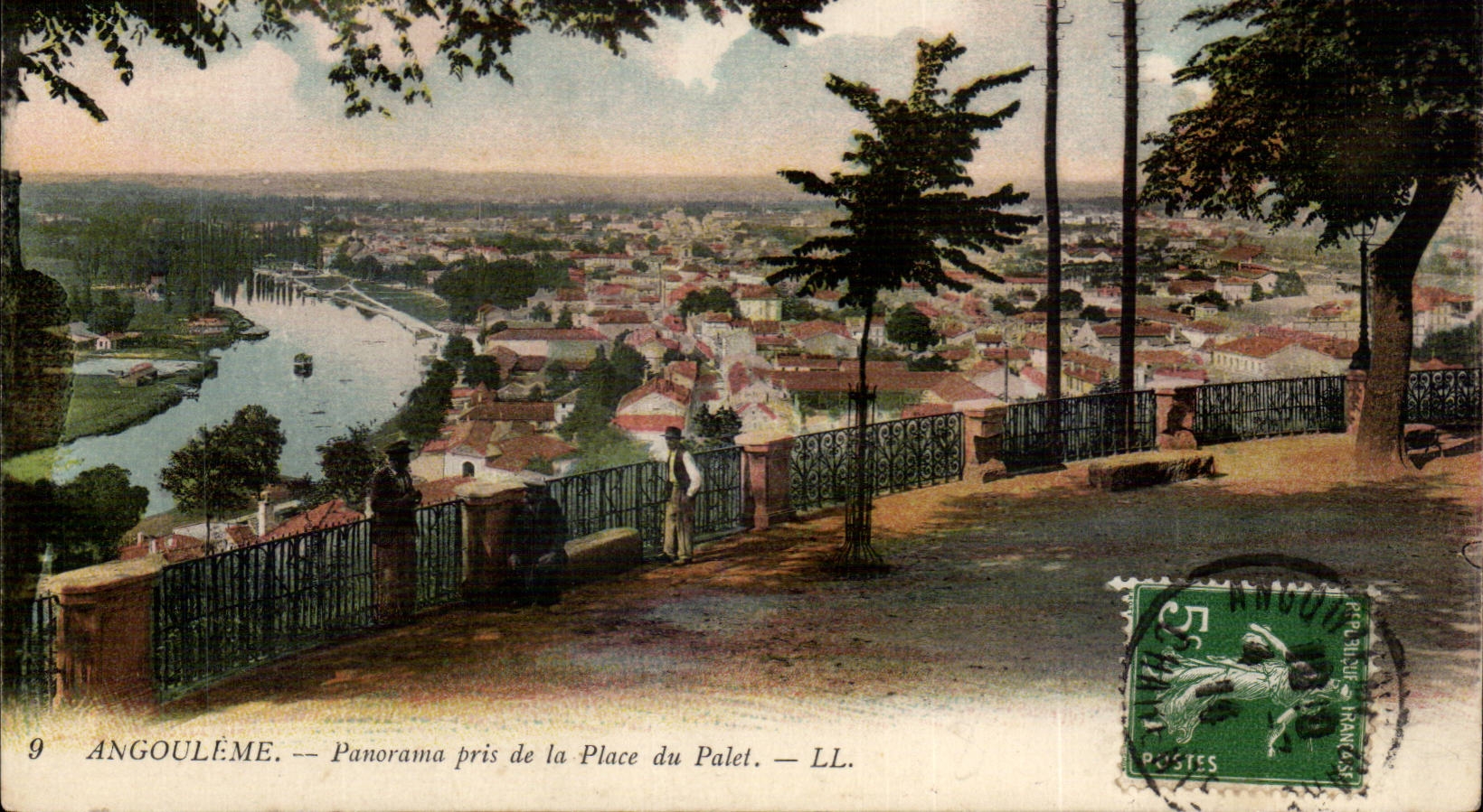 Angouleme - Panorama pris de la Place Palet CPA