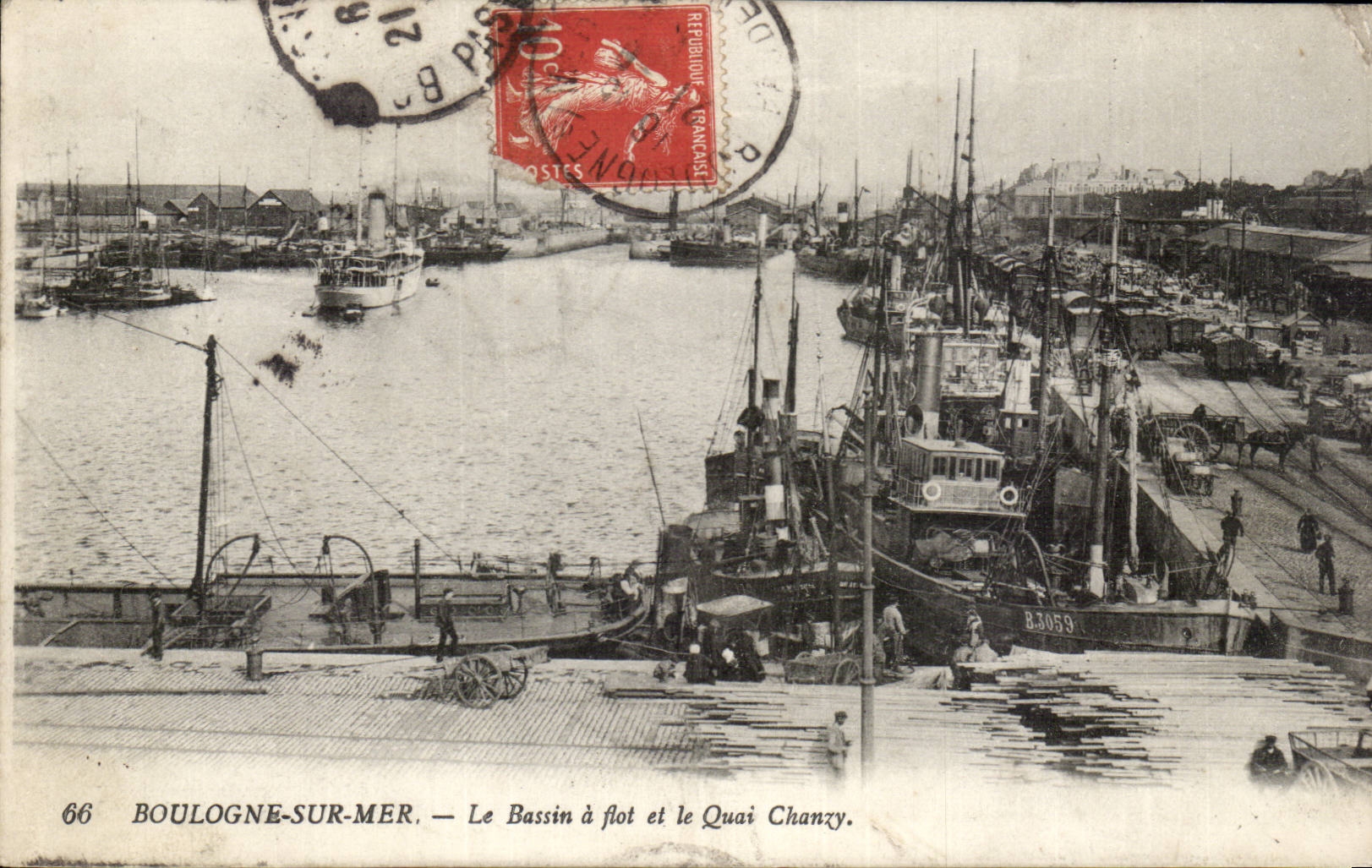 Boulogne on Sea - the wet dock and the Chanzy quay - CPA